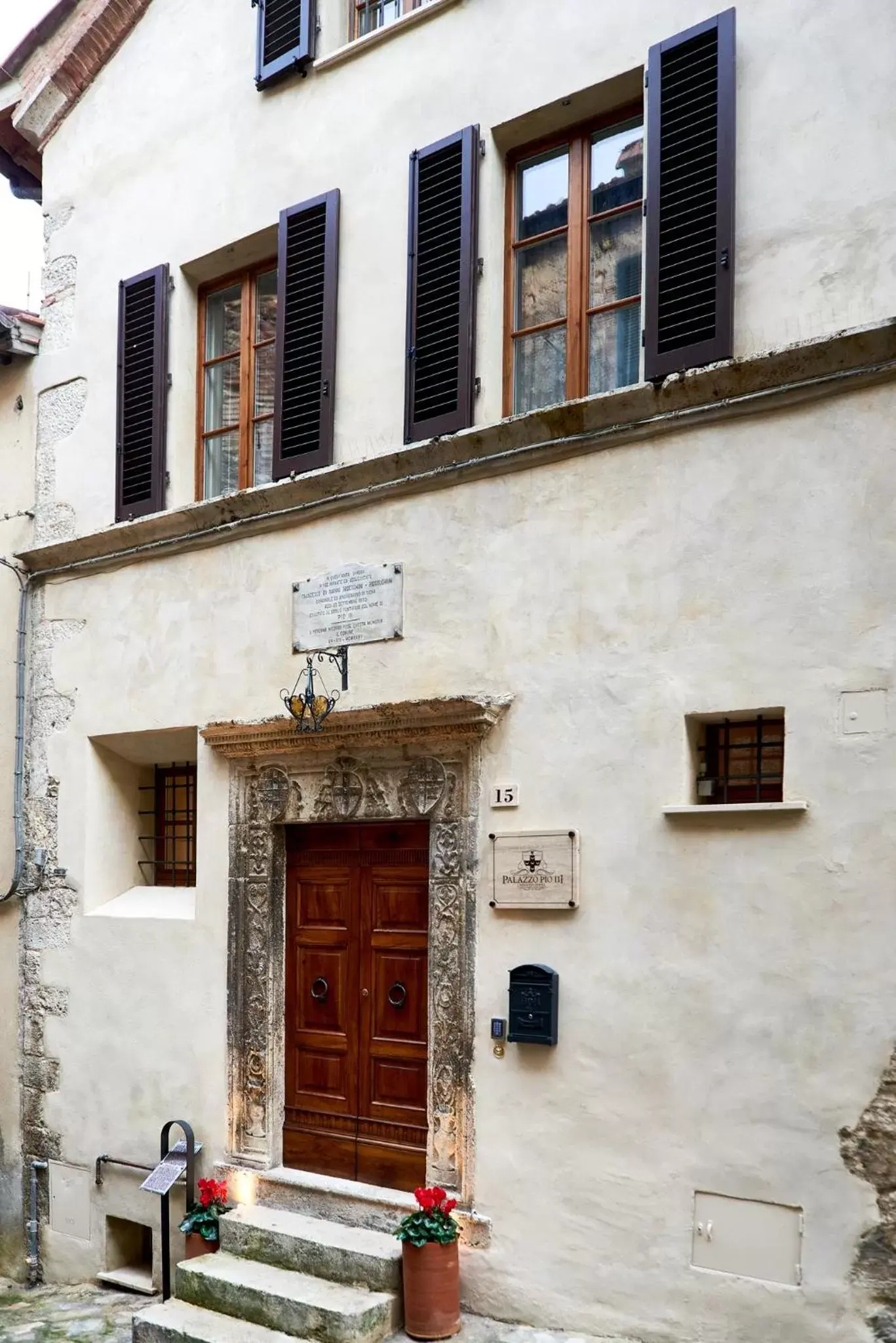 Property Building in Palazzo Pio III - Residenza d'epoca