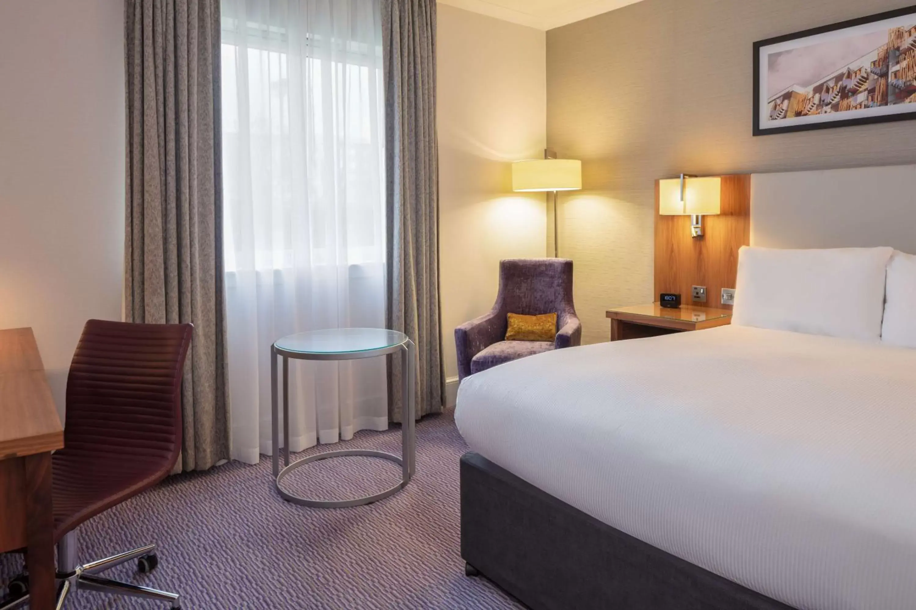 Bed in DoubleTree by Hilton Edinburgh Airport