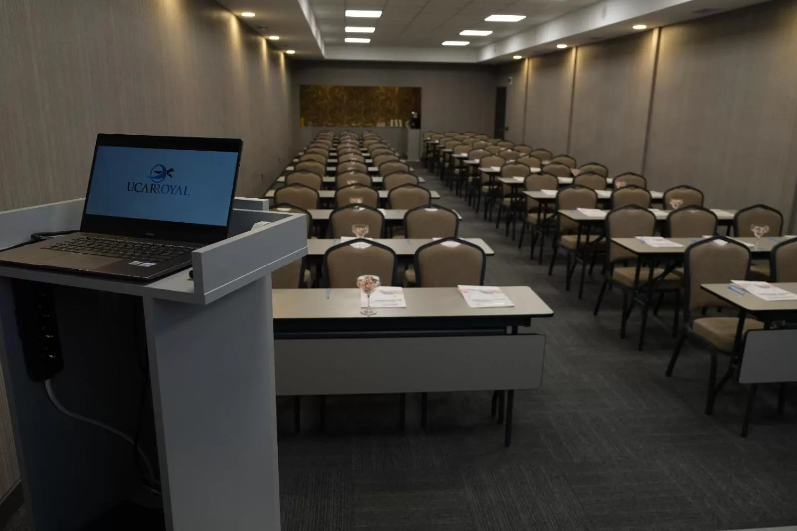 Meeting/conference room in Uçar Royal Hotel ve Konferans Salonu