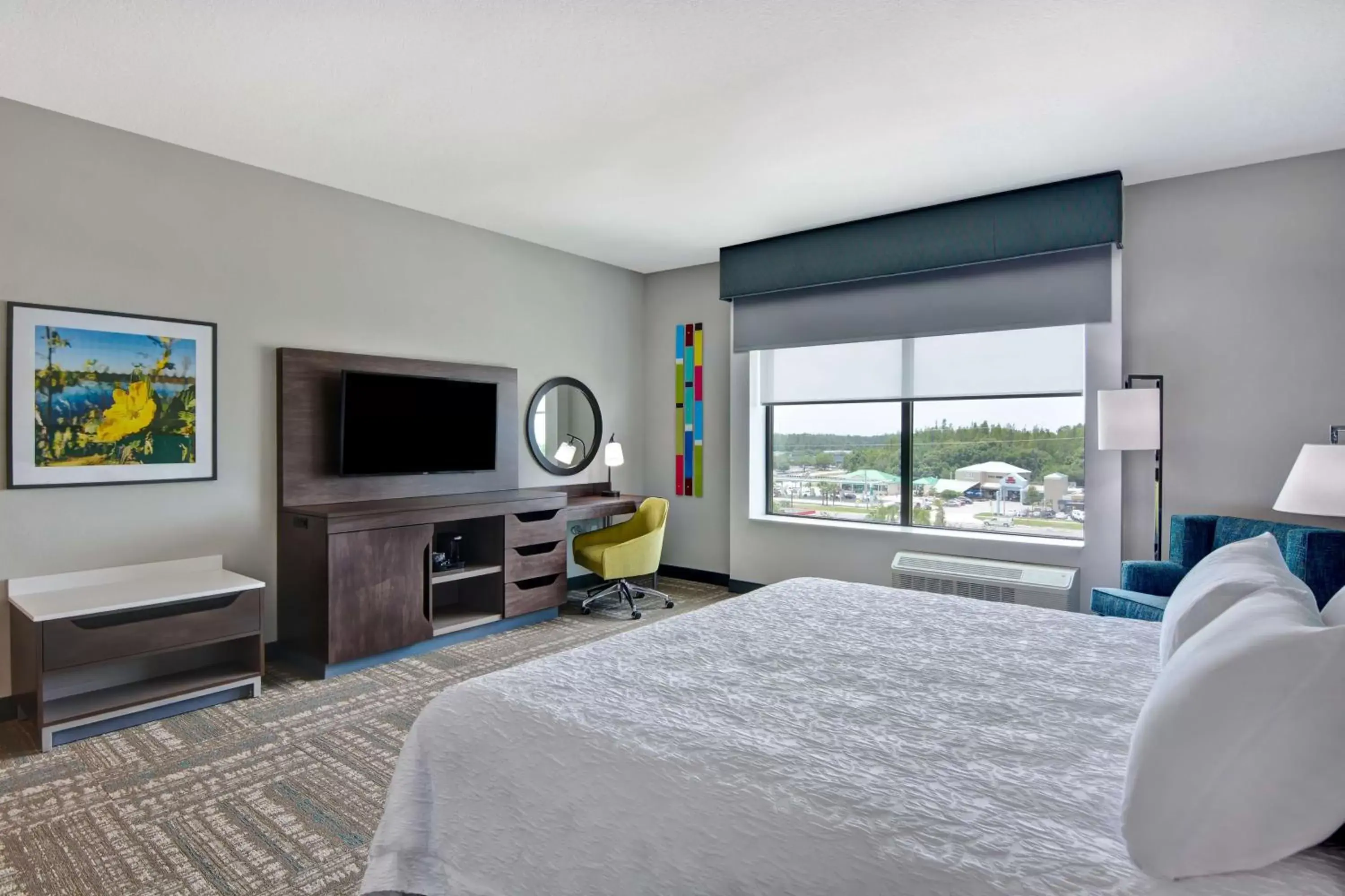 Bed in Hampton Inn & Suites Tampa Riverview