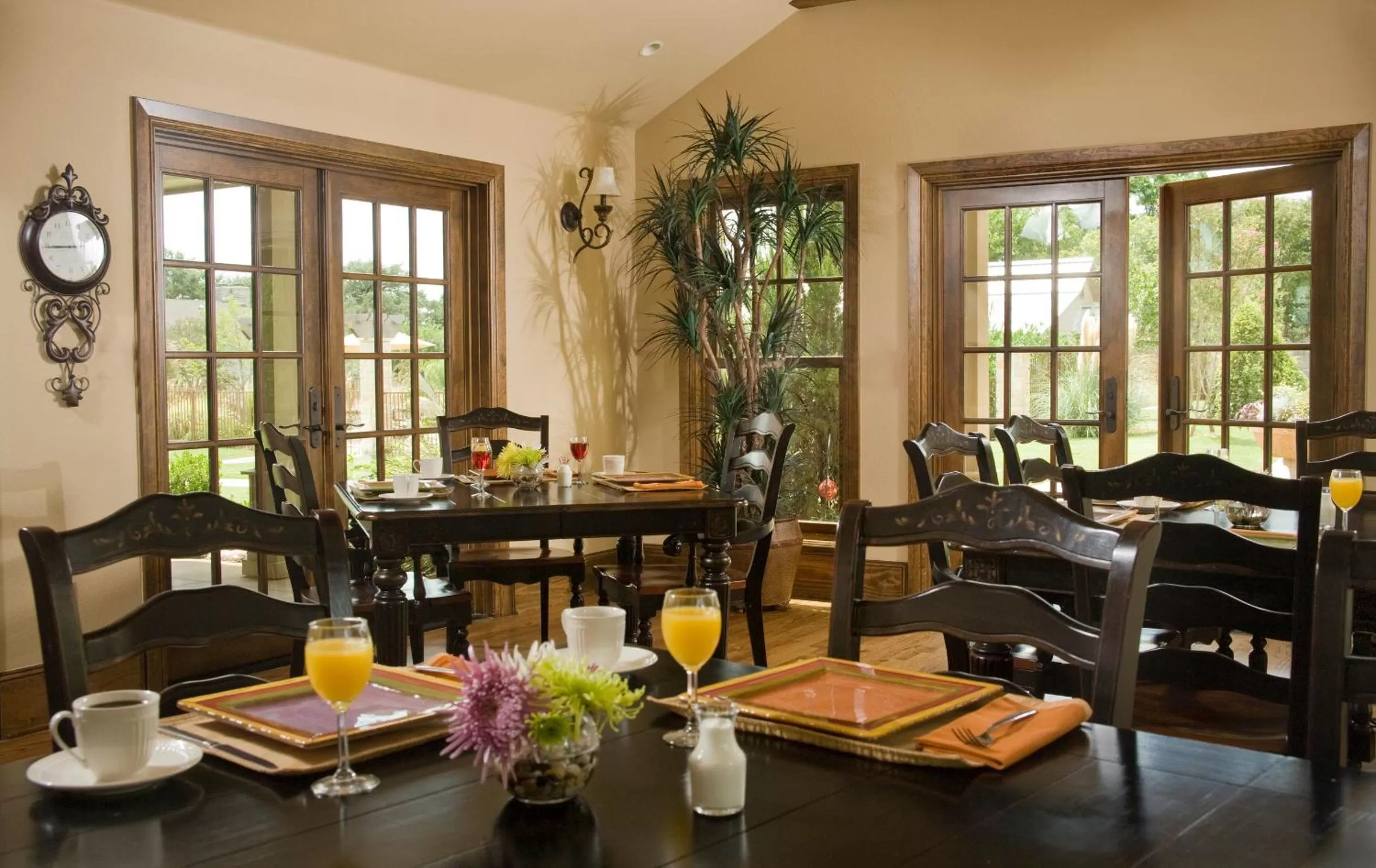 American breakfast in Inn on Lake Granbury a Boutique Hotel