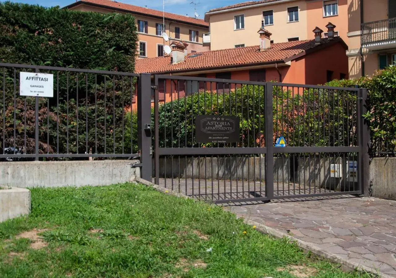 Inner courtyard view, Property Building in Hotel Astoria