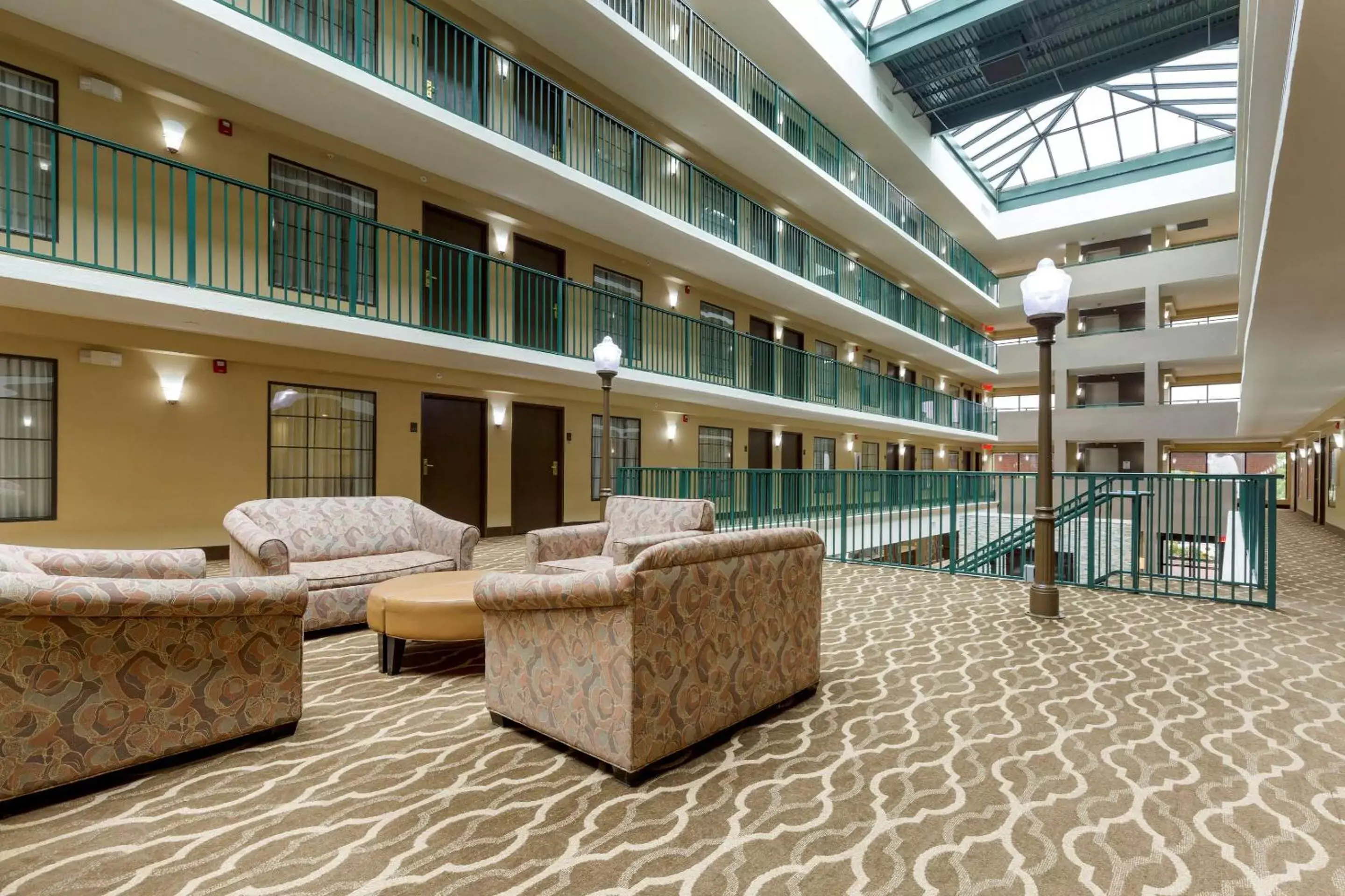 Lobby or reception, Seating Area in Comfort Suites Near Potomac Mills