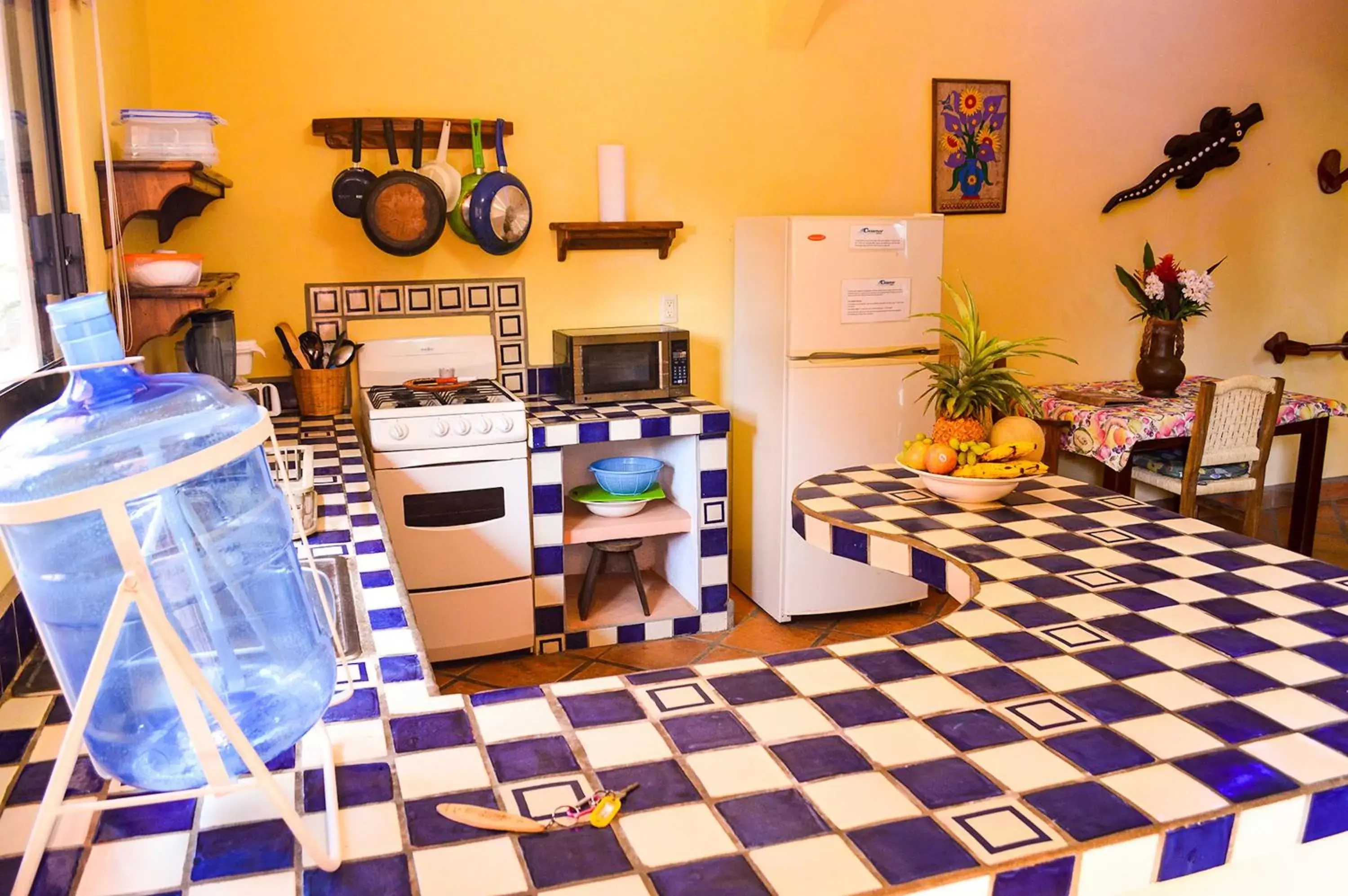 Kitchen or kitchenette in Hotel Casamar Suites