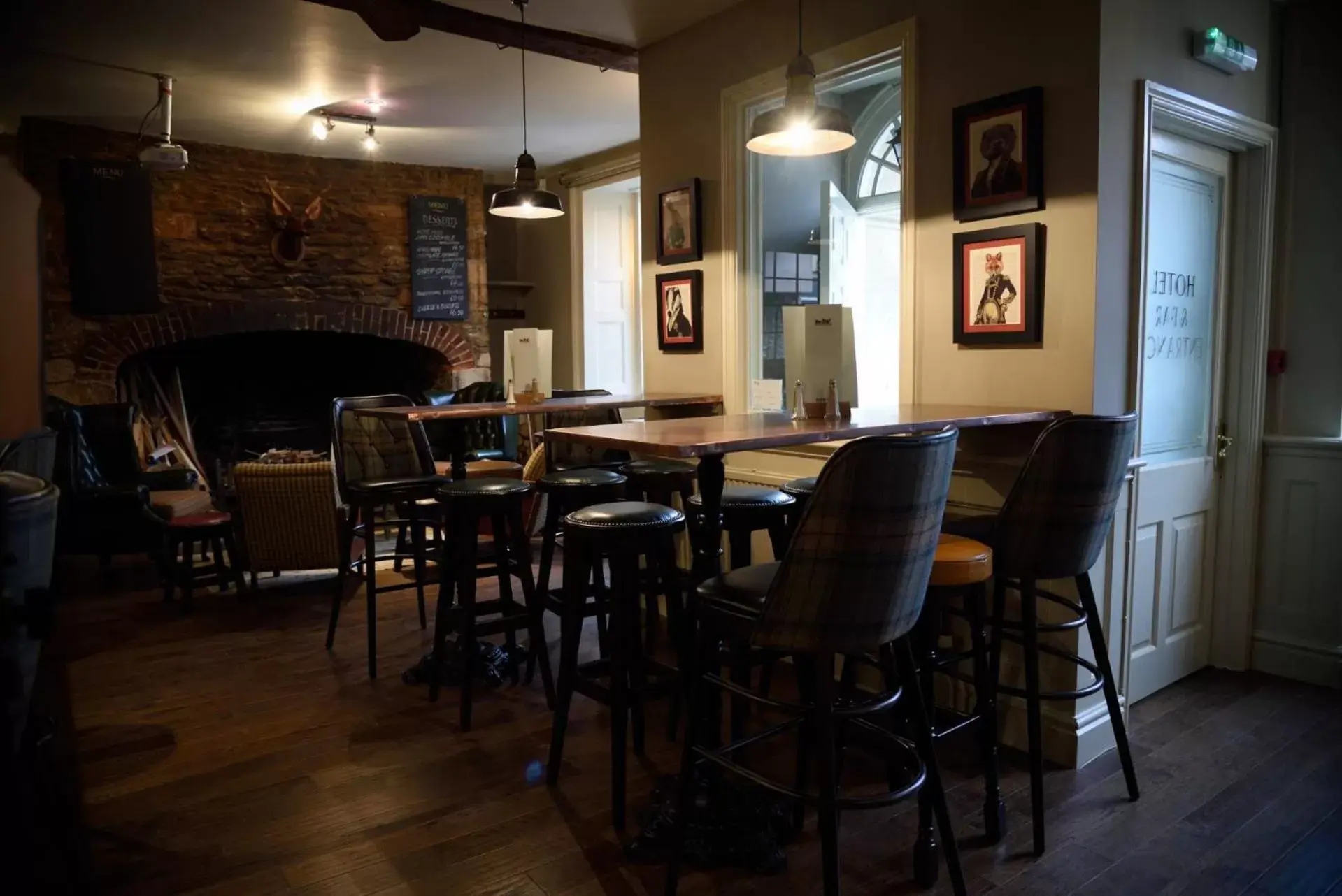 Food and drinks, Restaurant/Places to Eat in New Inn Hotel