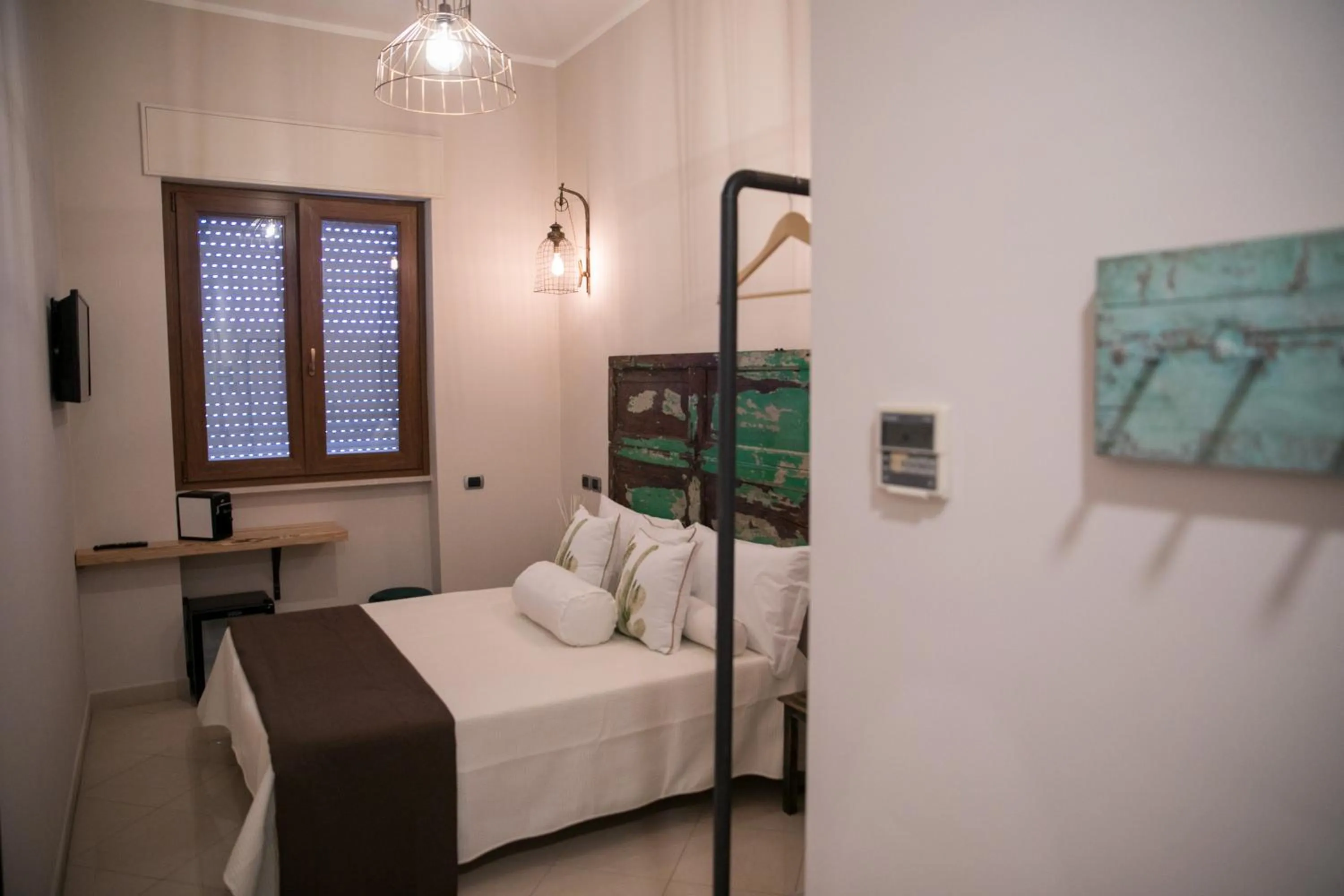 Bed in Love & Fama Hotel