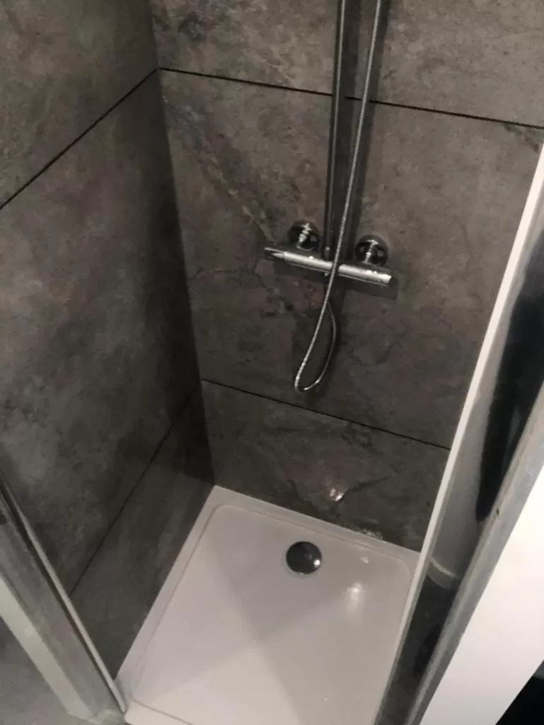 Shower in Super central in Brussels