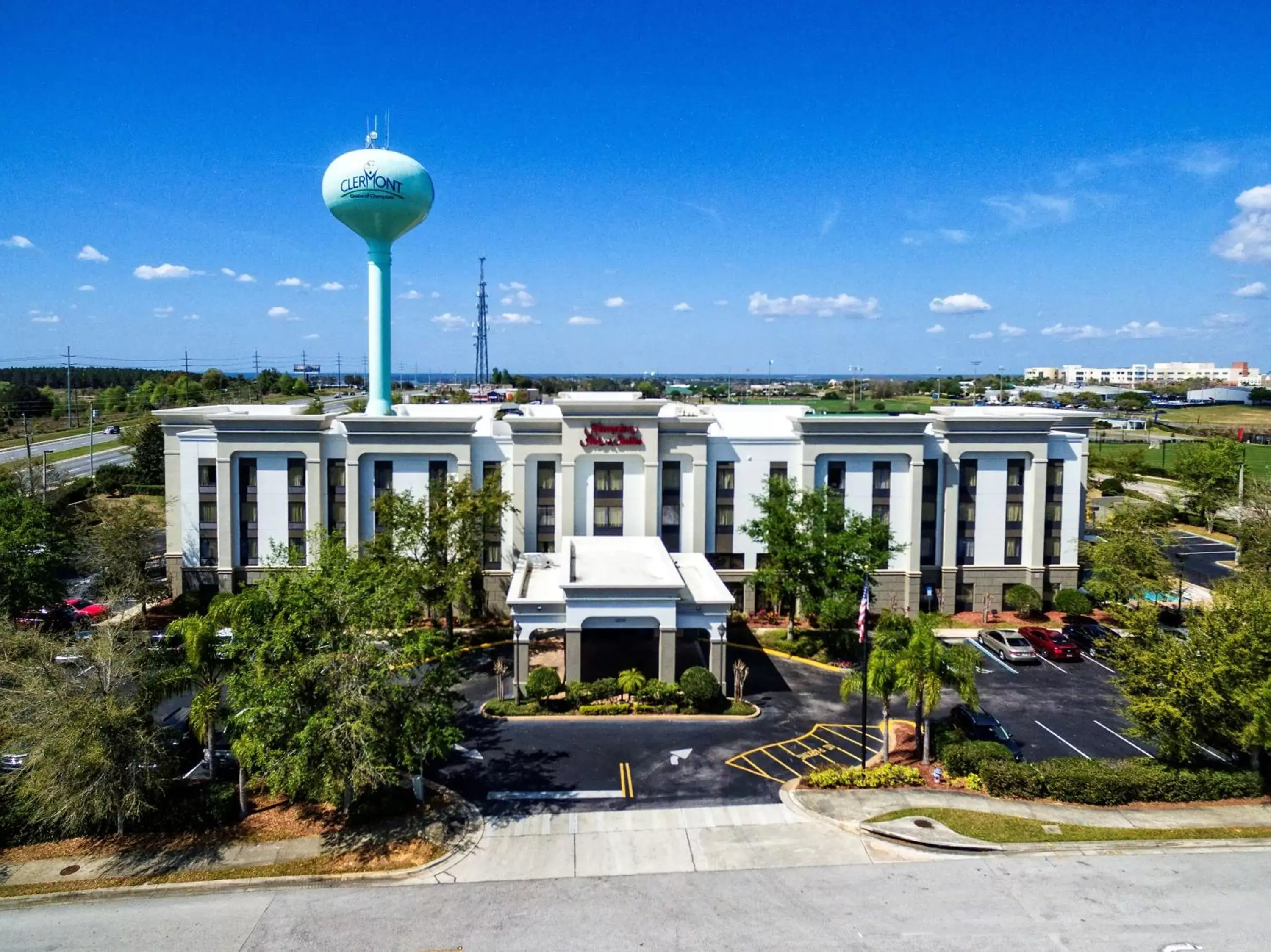 Property Building in Hampton Inn & Suites Clermont