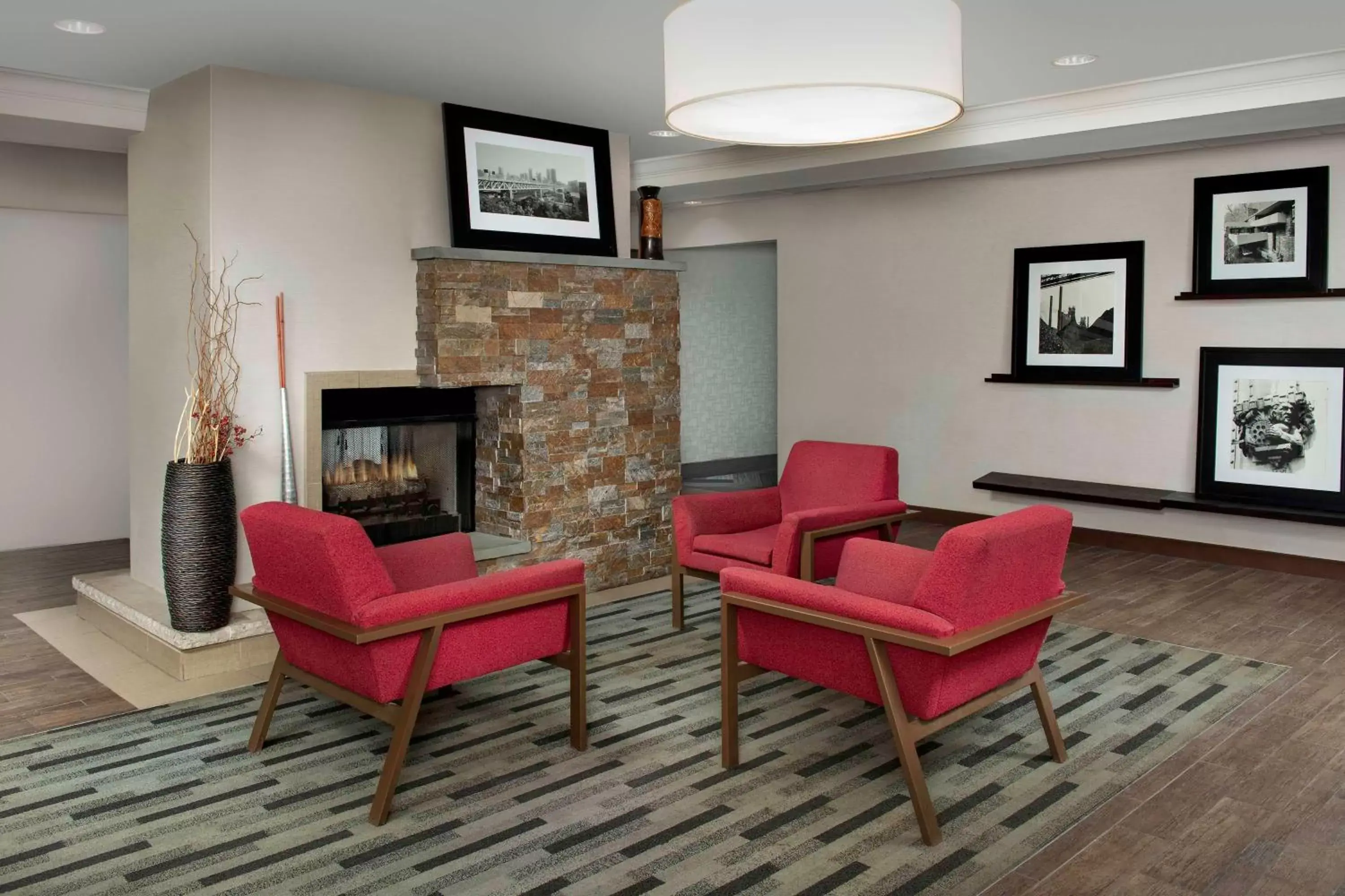 Lobby or reception, Seating Area in Hampton Inn Pittsburgh-Monroeville