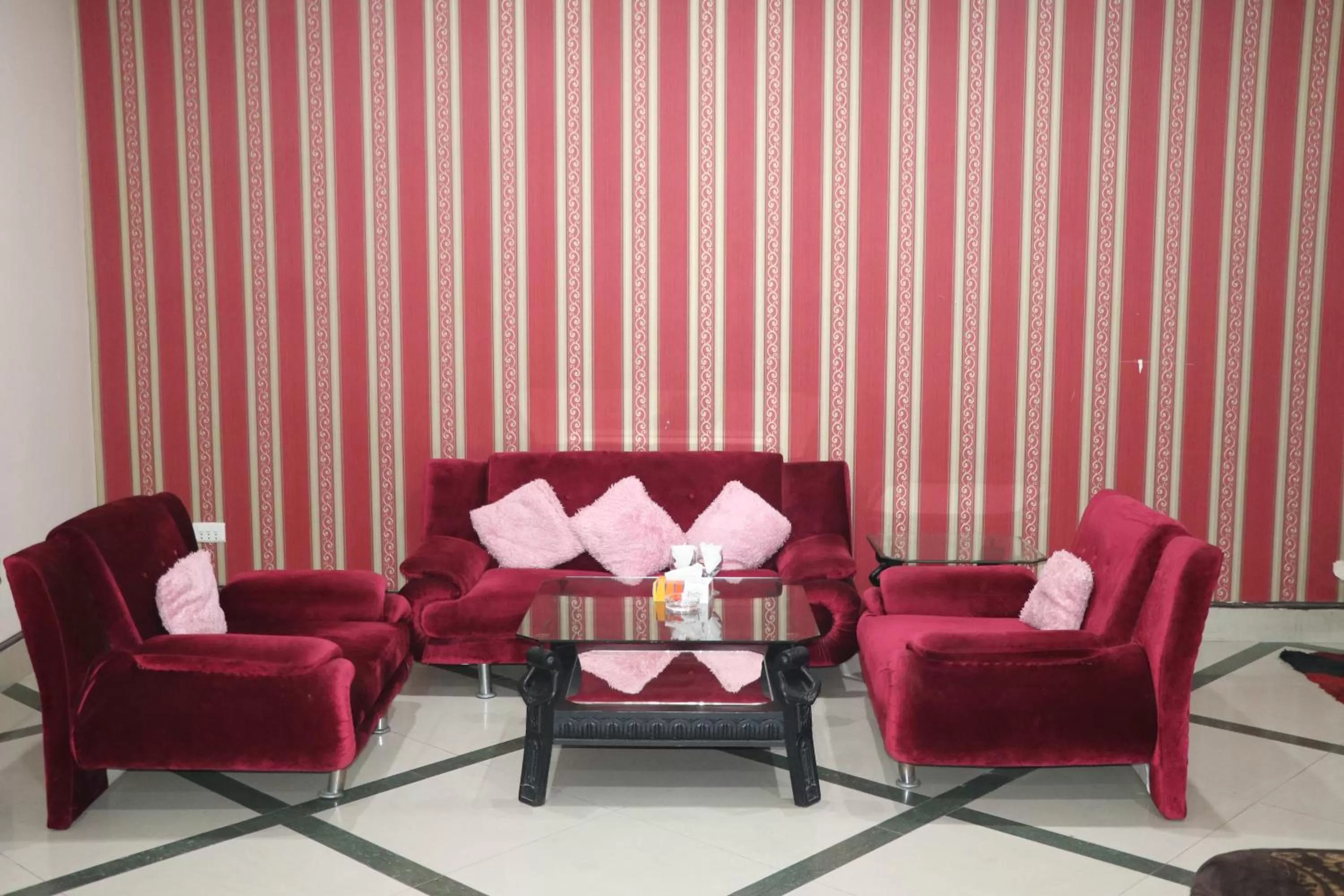 Seating Area in Hotel Grace inn