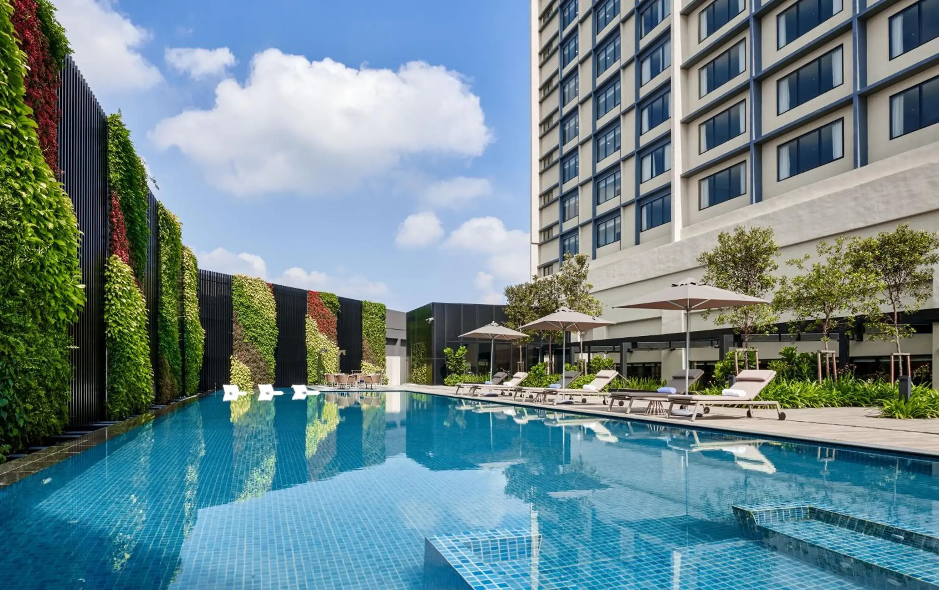 Property building, Swimming Pool in Hyatt Place Johor Bahru Paradigm Mall