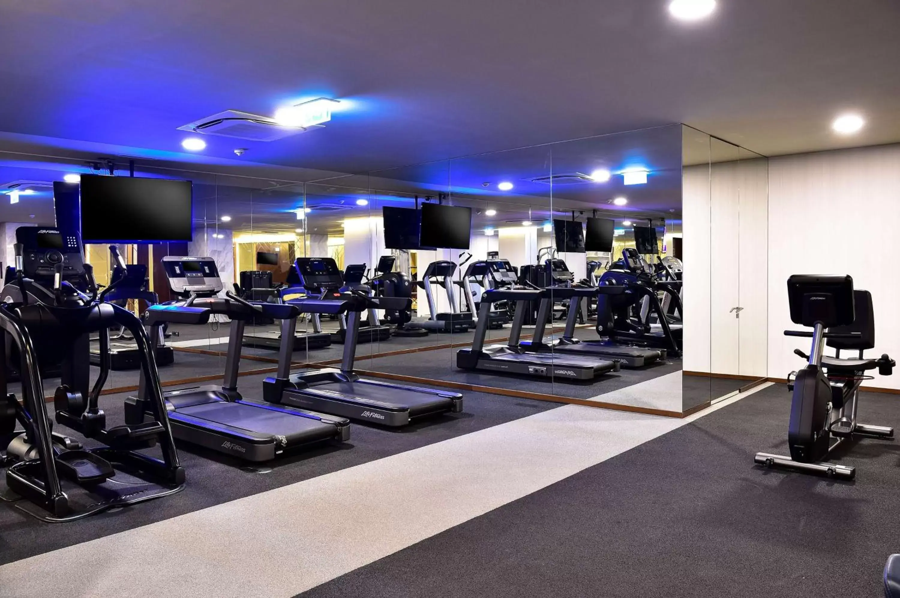 Fitness centre/facilities, Fitness Center/Facilities in Tivoli Avenida Liberdade Lisboa – A Leading Hotel of the World