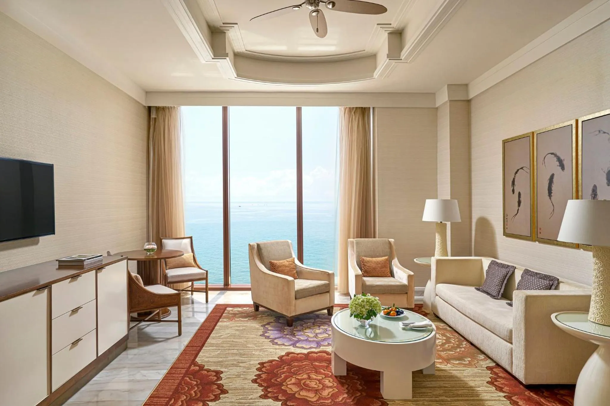 Photo of the whole room in InterContinental Grand Ho Tram