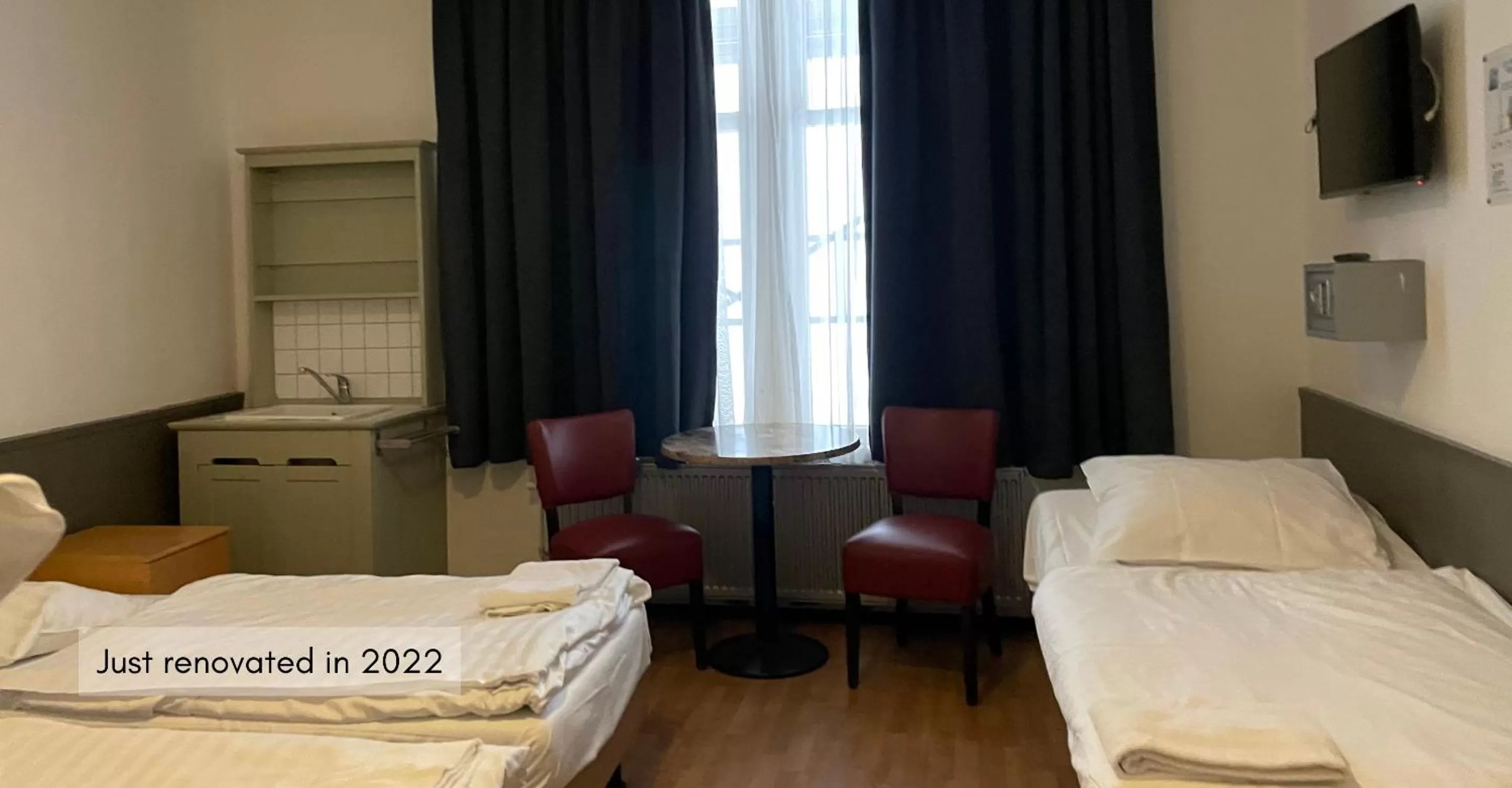 Guest Room - 5 People - Shared Facilities in City Hotel