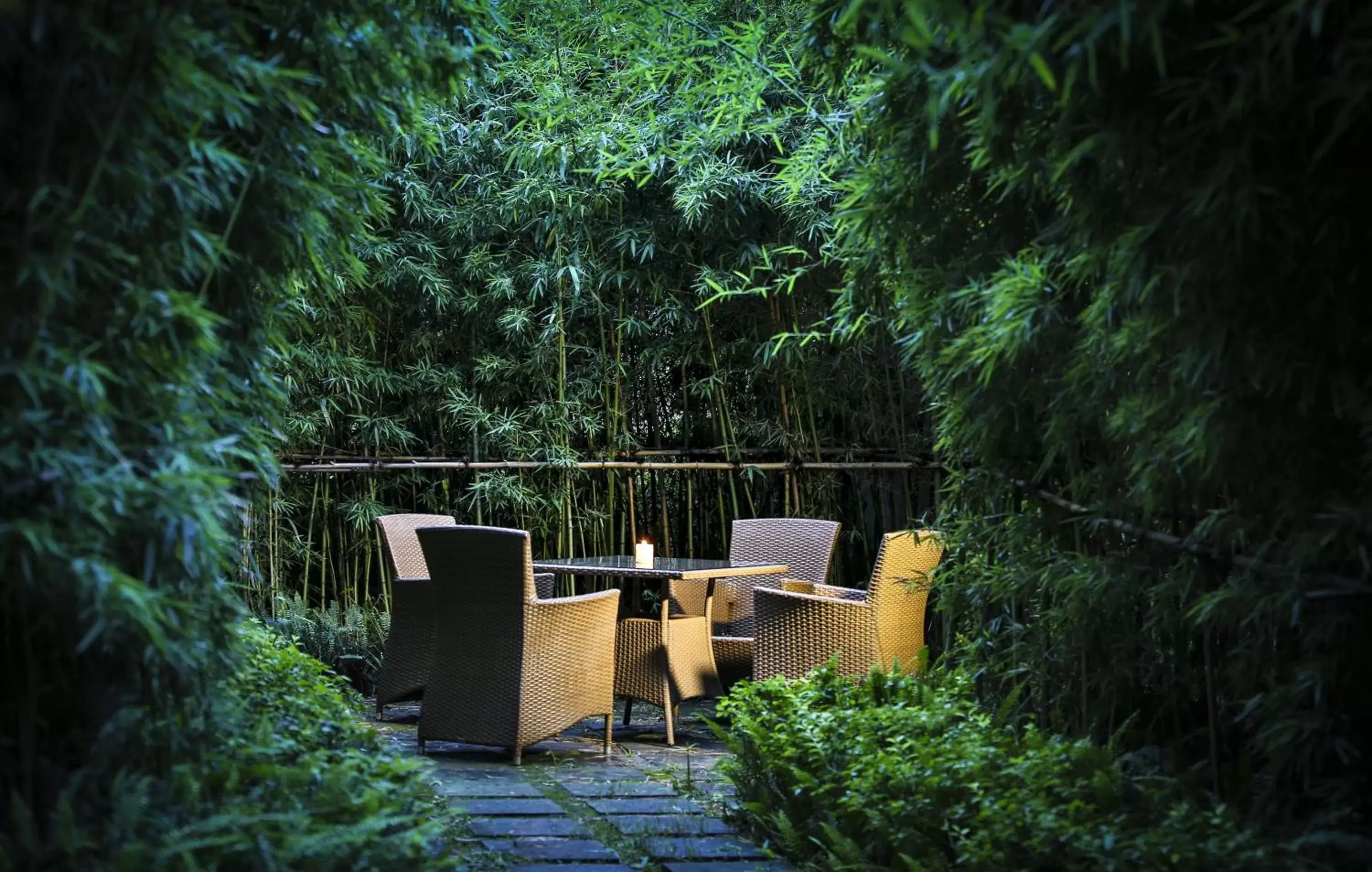 Swimming pool, Patio/Outdoor Area in Crowne Plaza Chengdu Panda Garden, an IHG Hotel