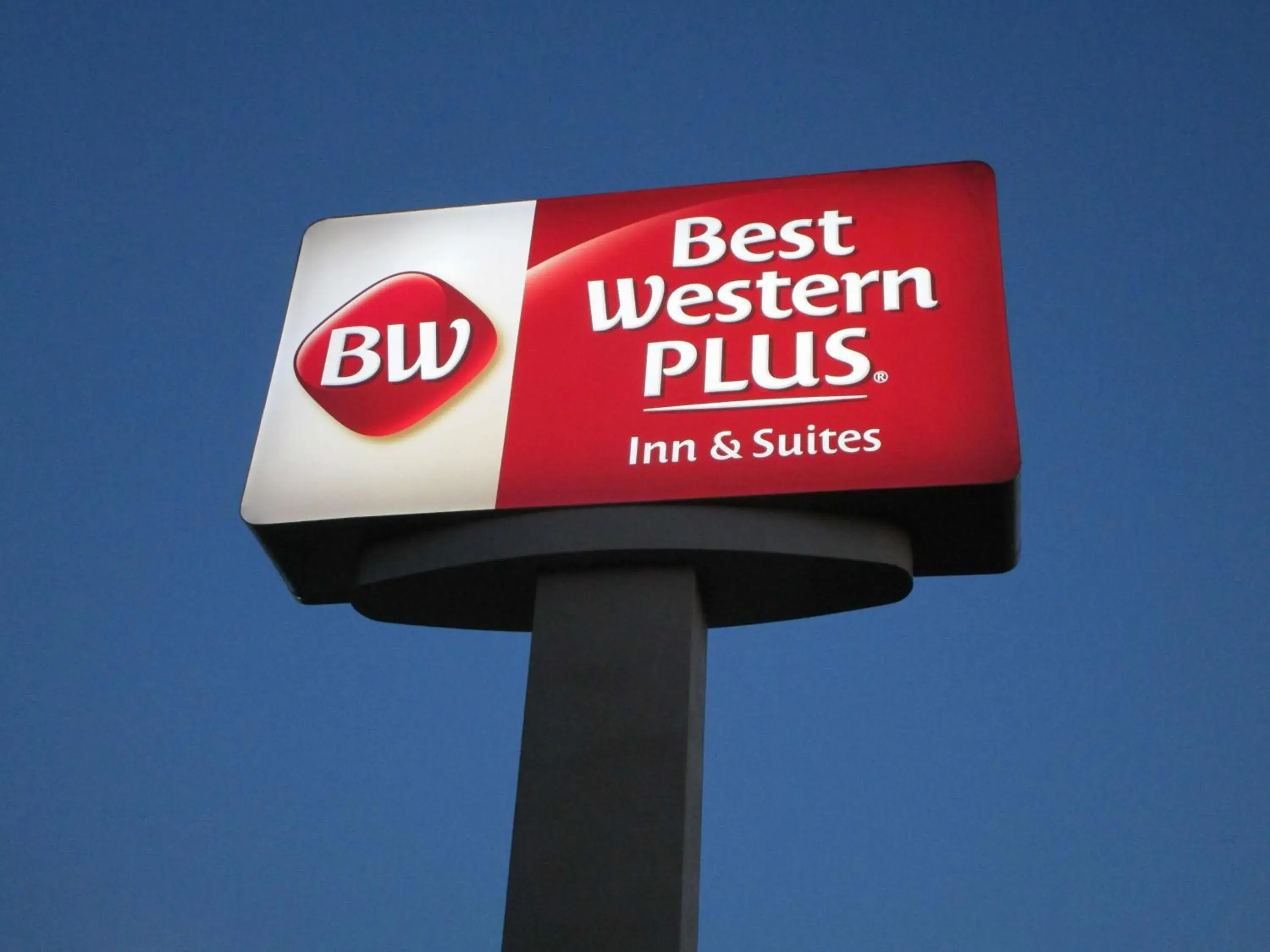 Property building in Best Western Plus Oklahoma City Northwest Inn & Suites