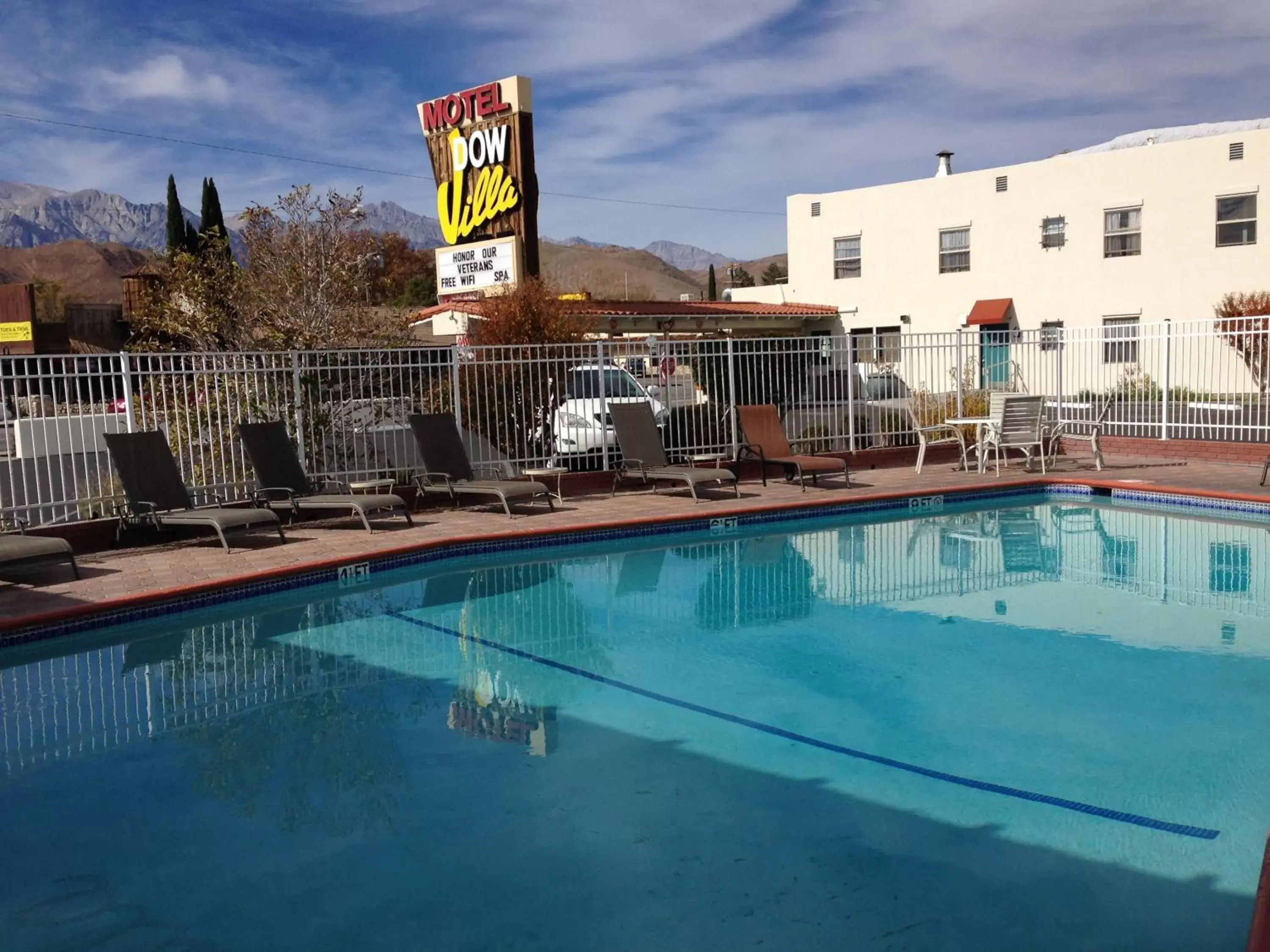 Swimming pool, Property Building in Dow Villa Motel