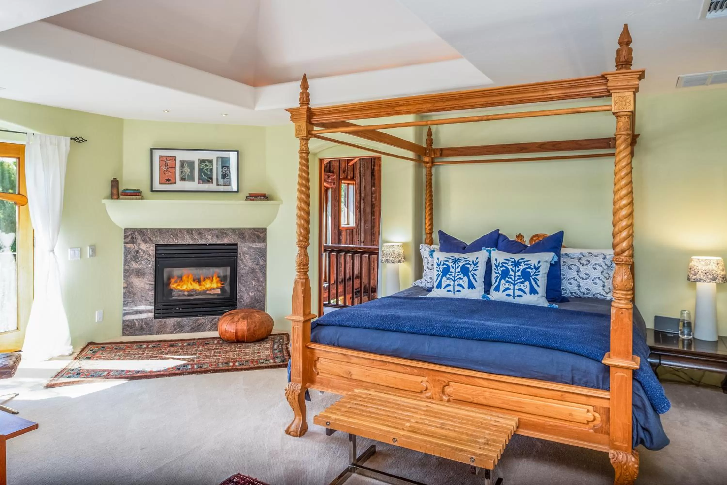 King Suite with Spa Bath in Inn Paradiso