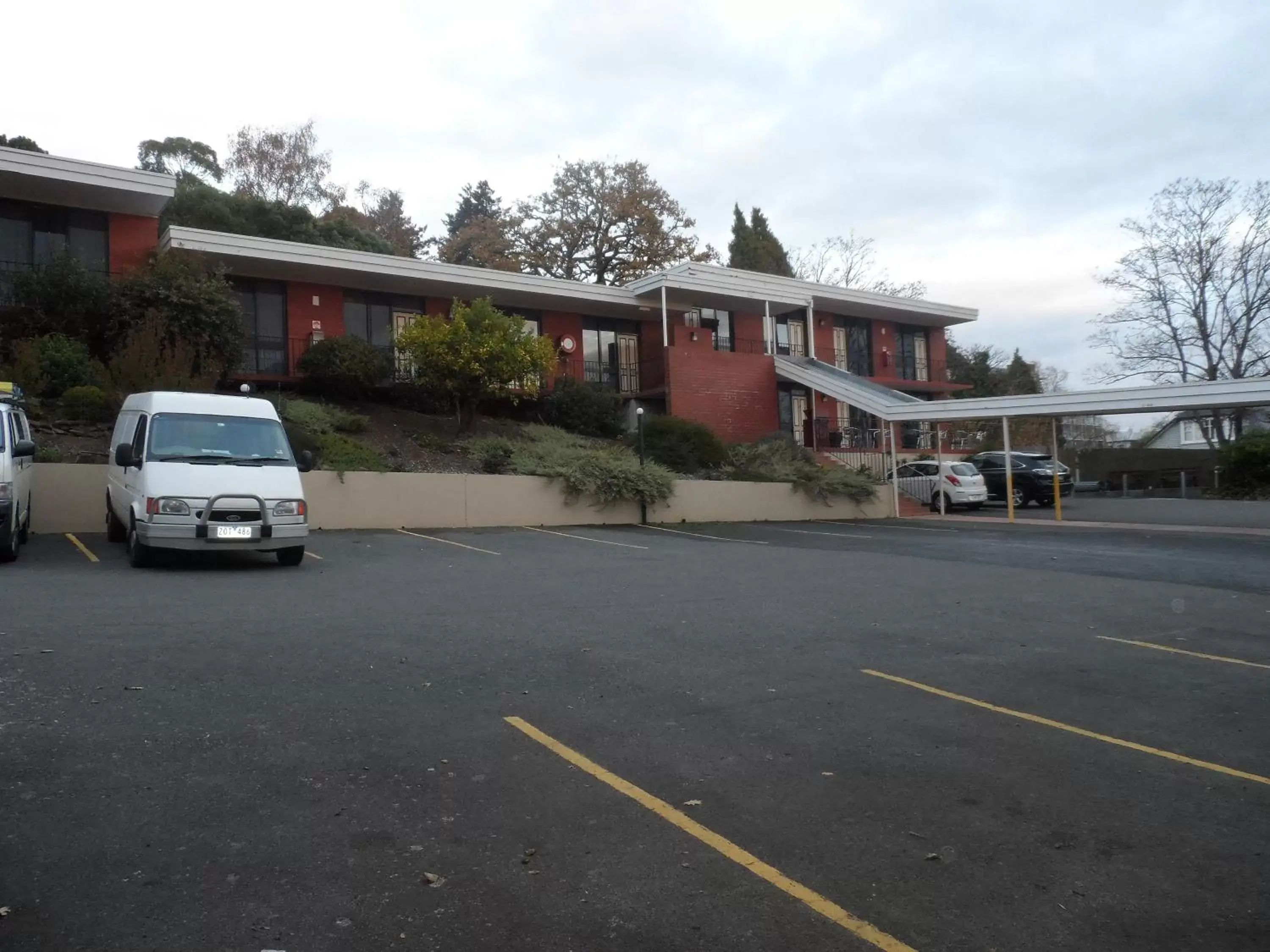 Facade/entrance, Property Building in Commodore Regent