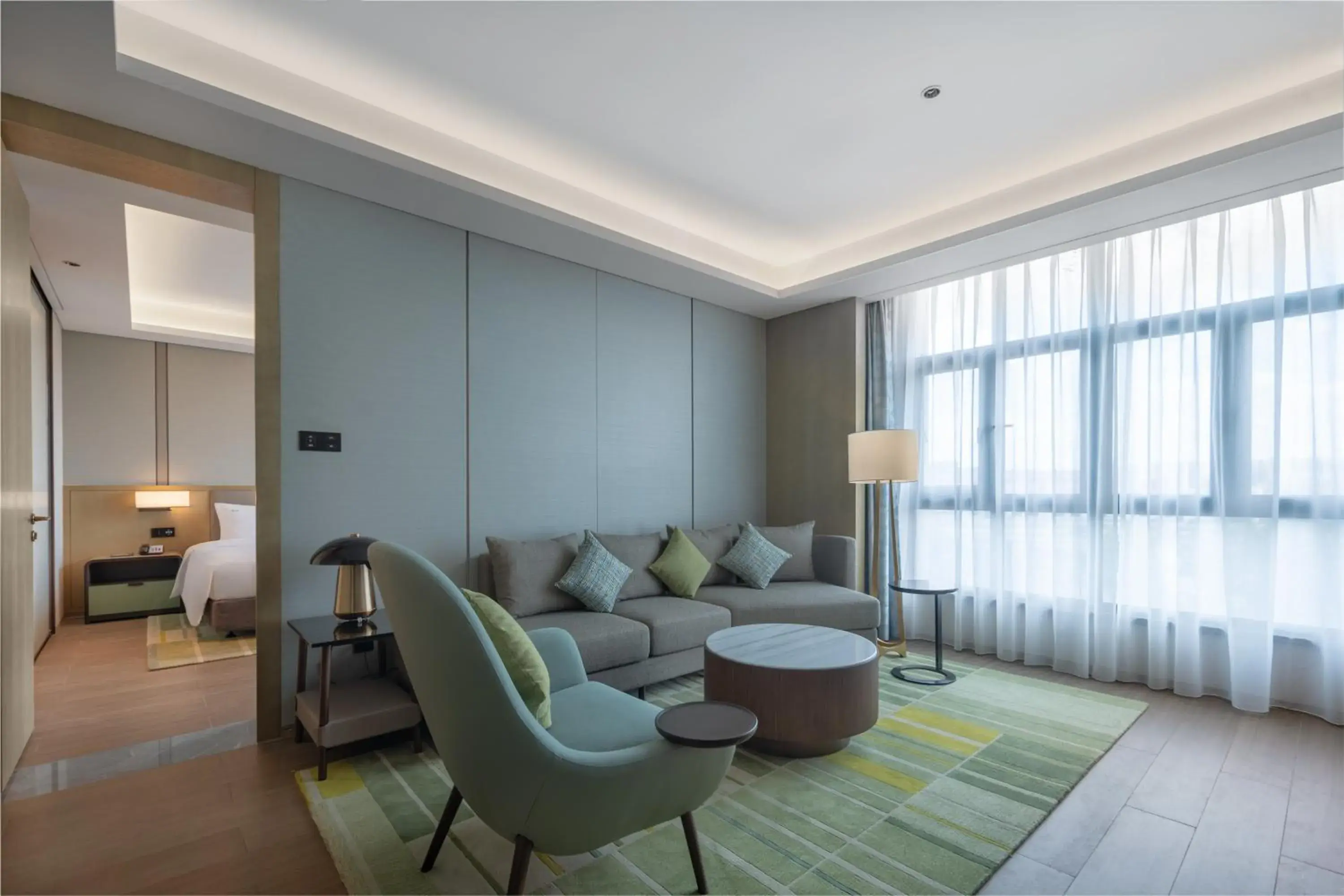 Photo of the whole room, Seating Area in Holiday Inn Foshan Nanhai Central, an IHG Hotel
