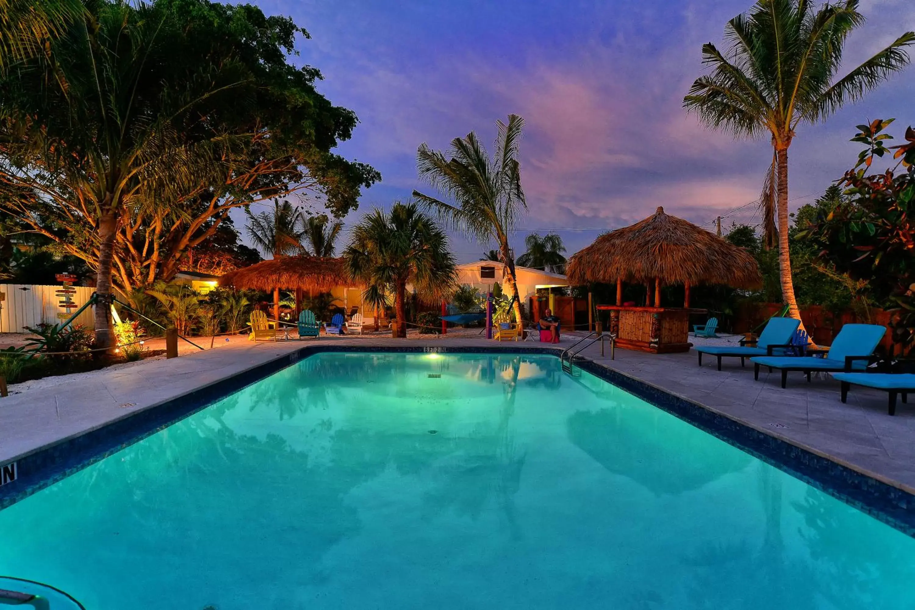 Swimming pool, Property Building in Siesta Key Palms Resort