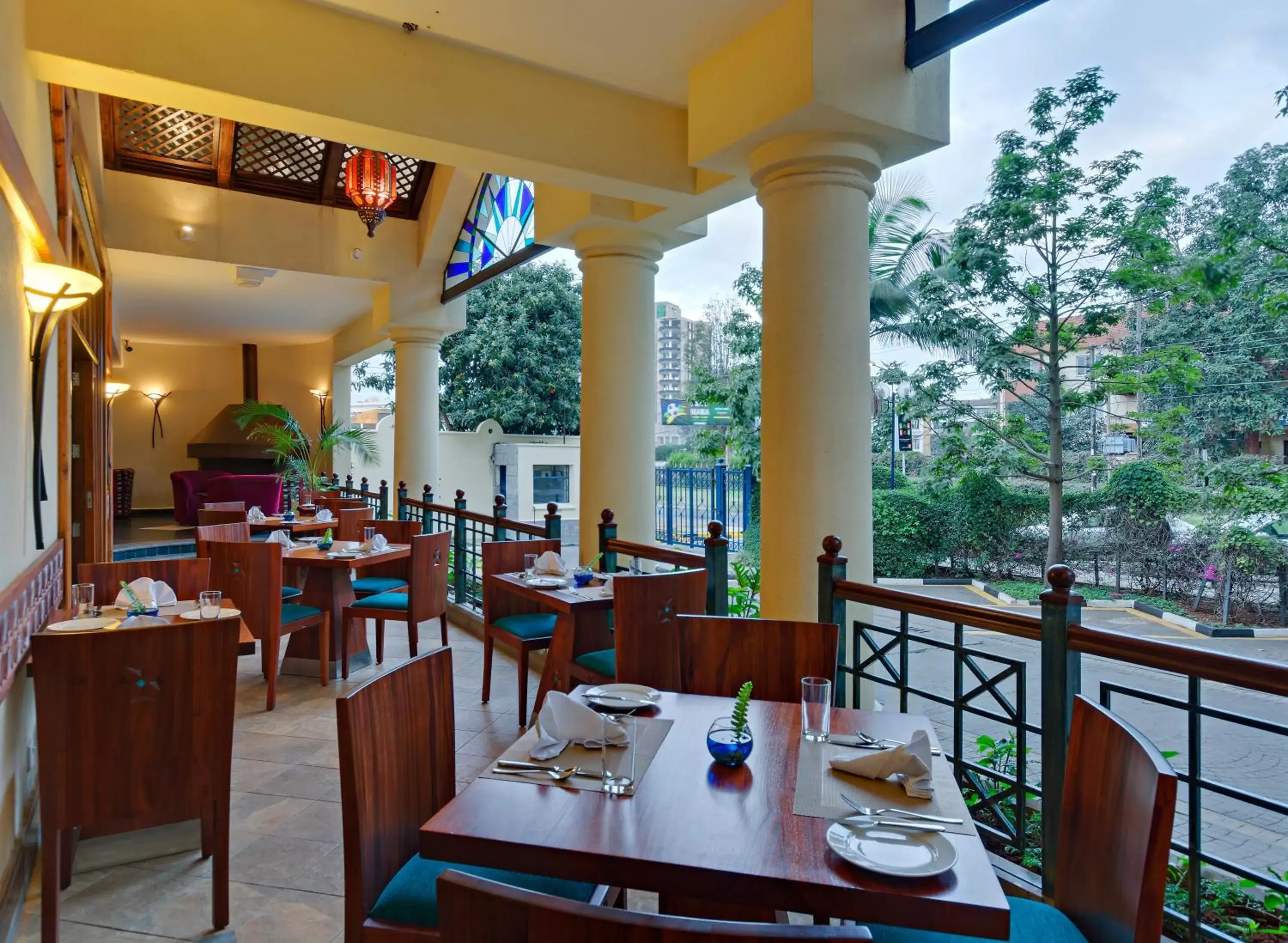Restaurant/places to eat in The Heron By Sarovar Portico India Restaurant/places to eat in The Heron By Sarovar Portico India