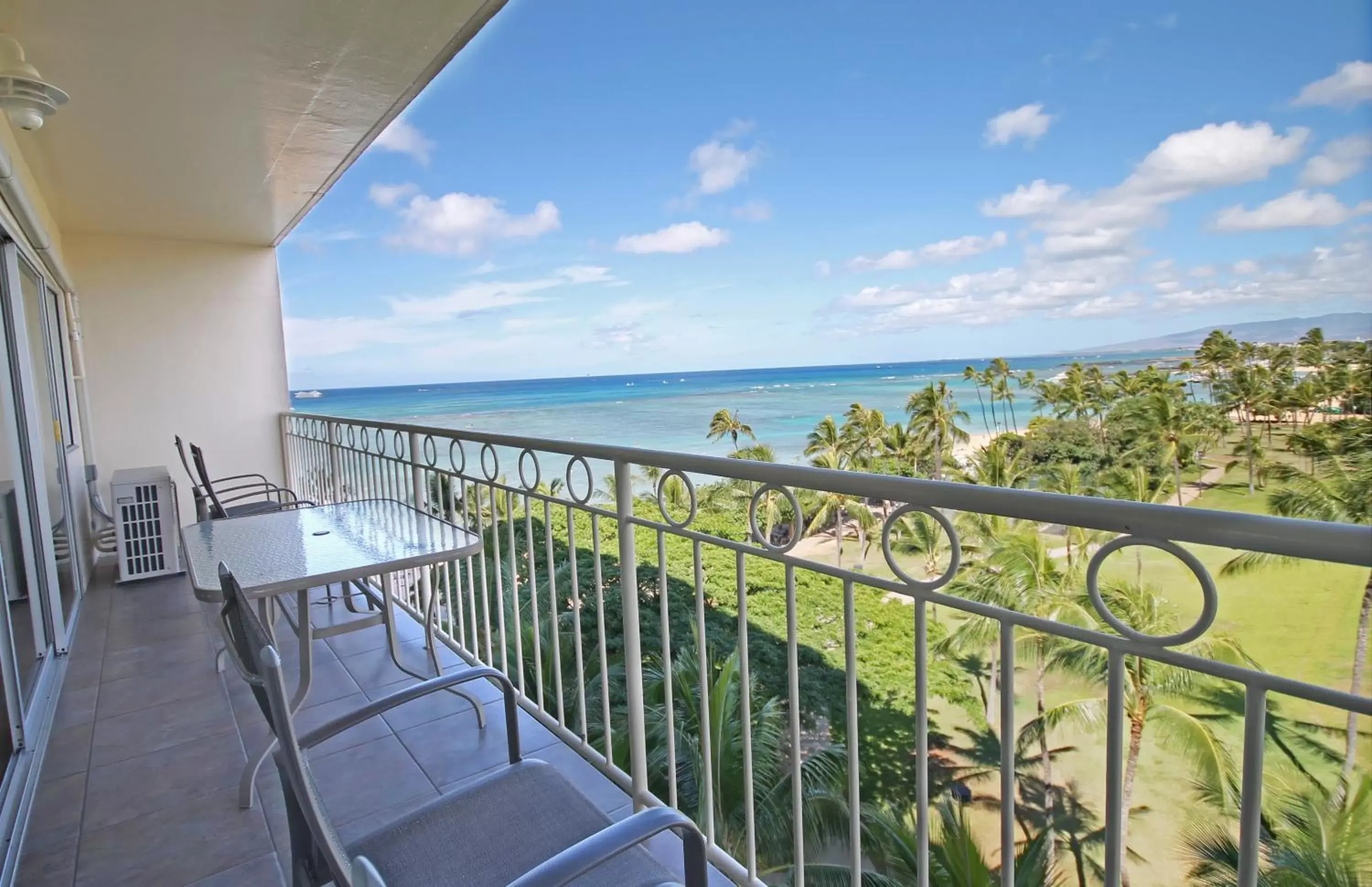 Sea view, Balcony/Terrace in Castle Waikiki Shore Beachfront Condominiums