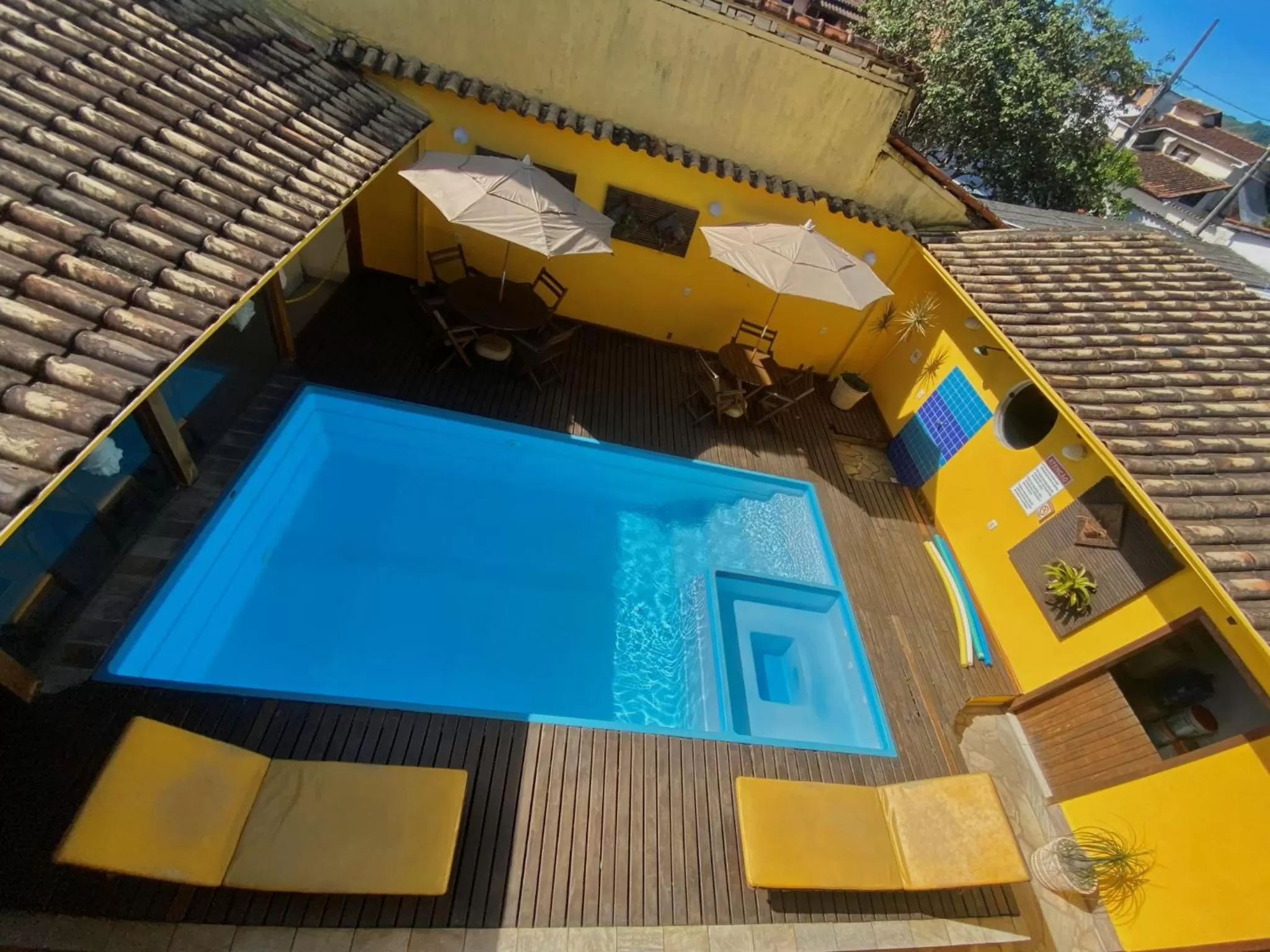 Pool view in Pousada Maravilha de Paraty