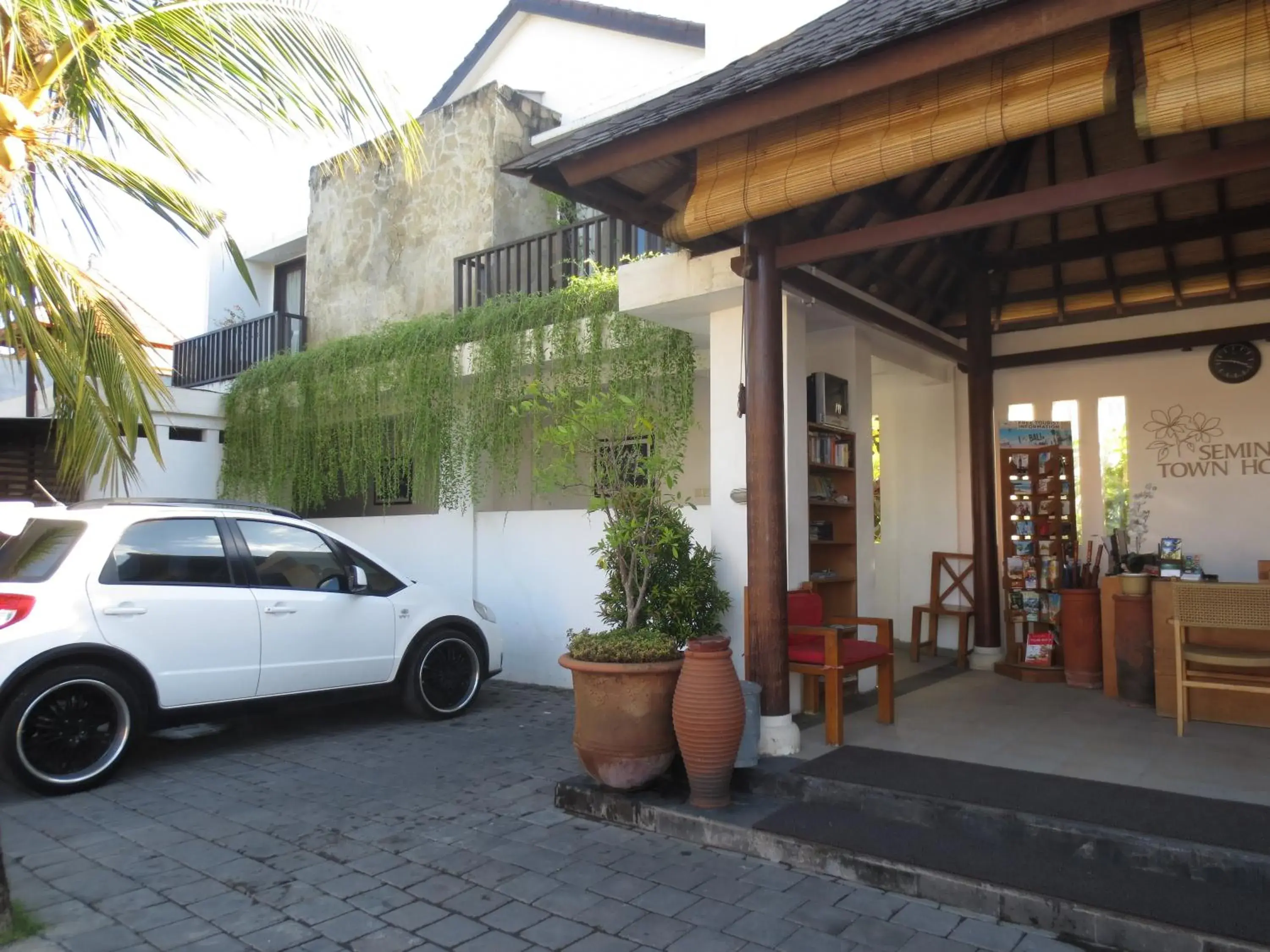 Area and facilities, Property Building in Seminyak TownHouse