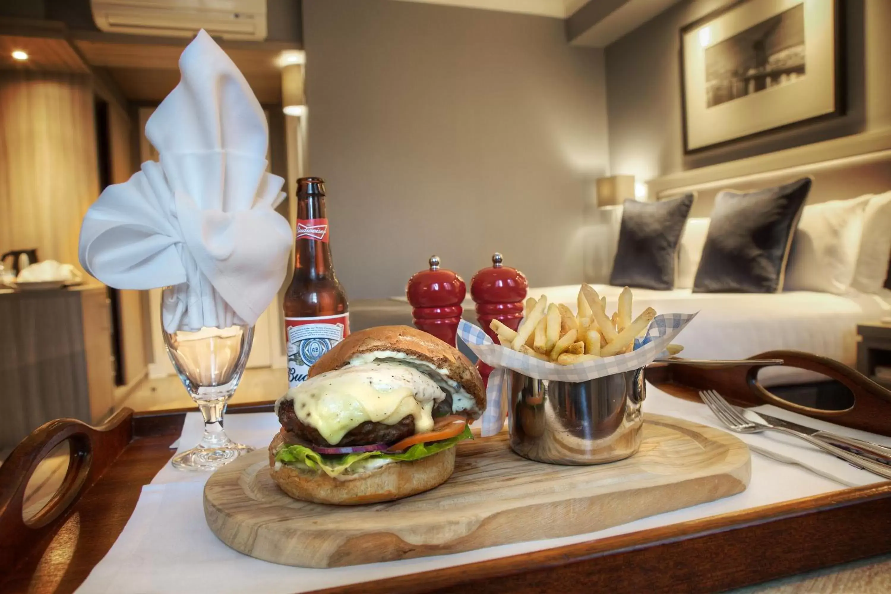 Restaurant/places to eat in Holiday Inn - Glasgow - City Ctr Theatreland, an IHG Hotel