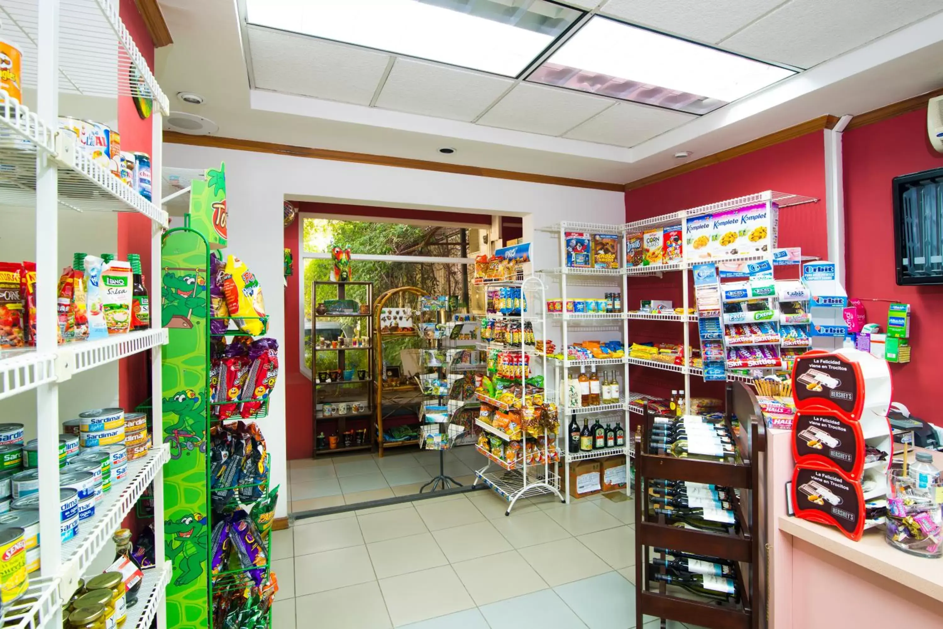 On-site shops, Supermarket/Shops in Apartotel & Suites Villas del Rio