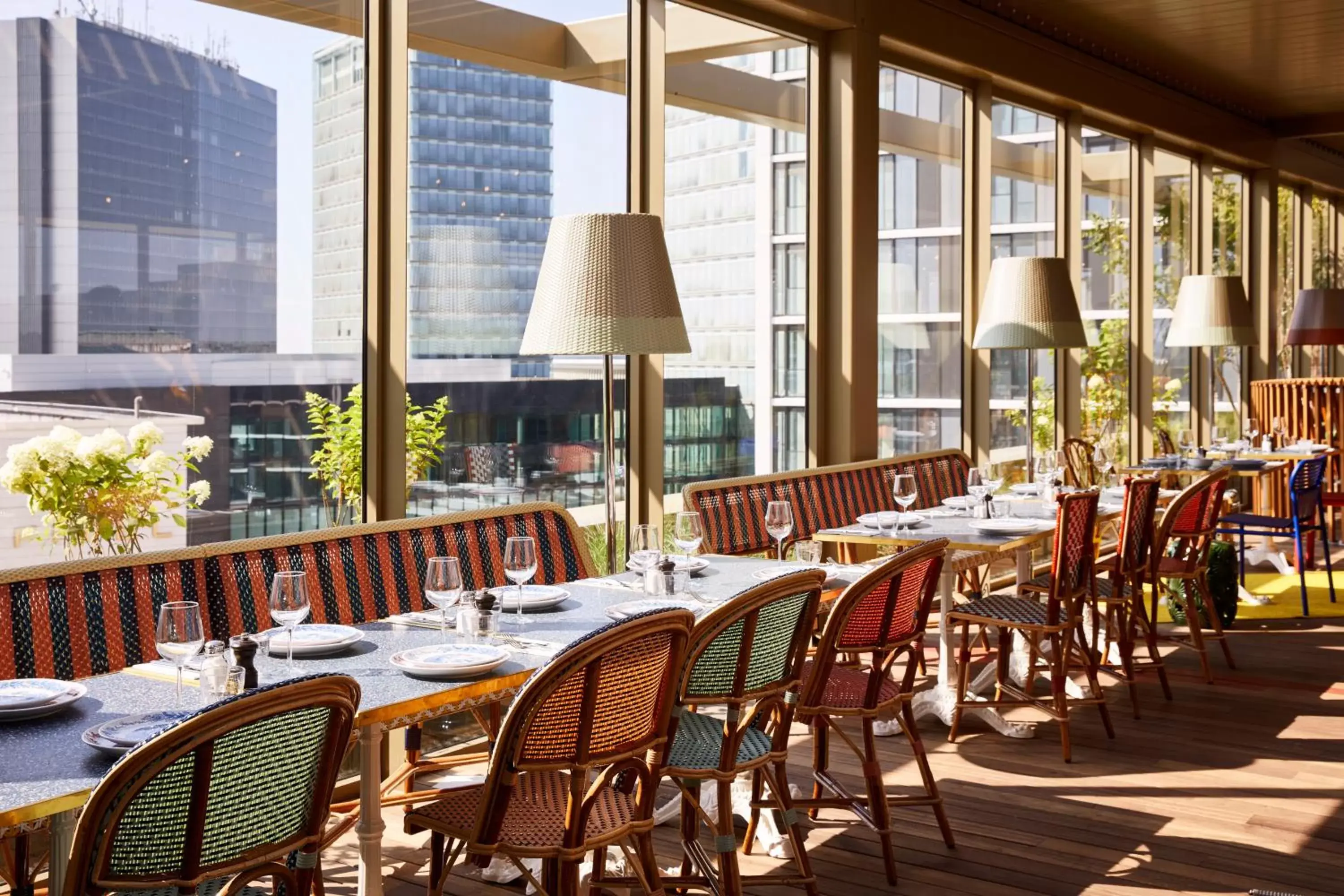 Balcony/Terrace, Restaurant/Places to Eat in Mama Shelter Luxembourg