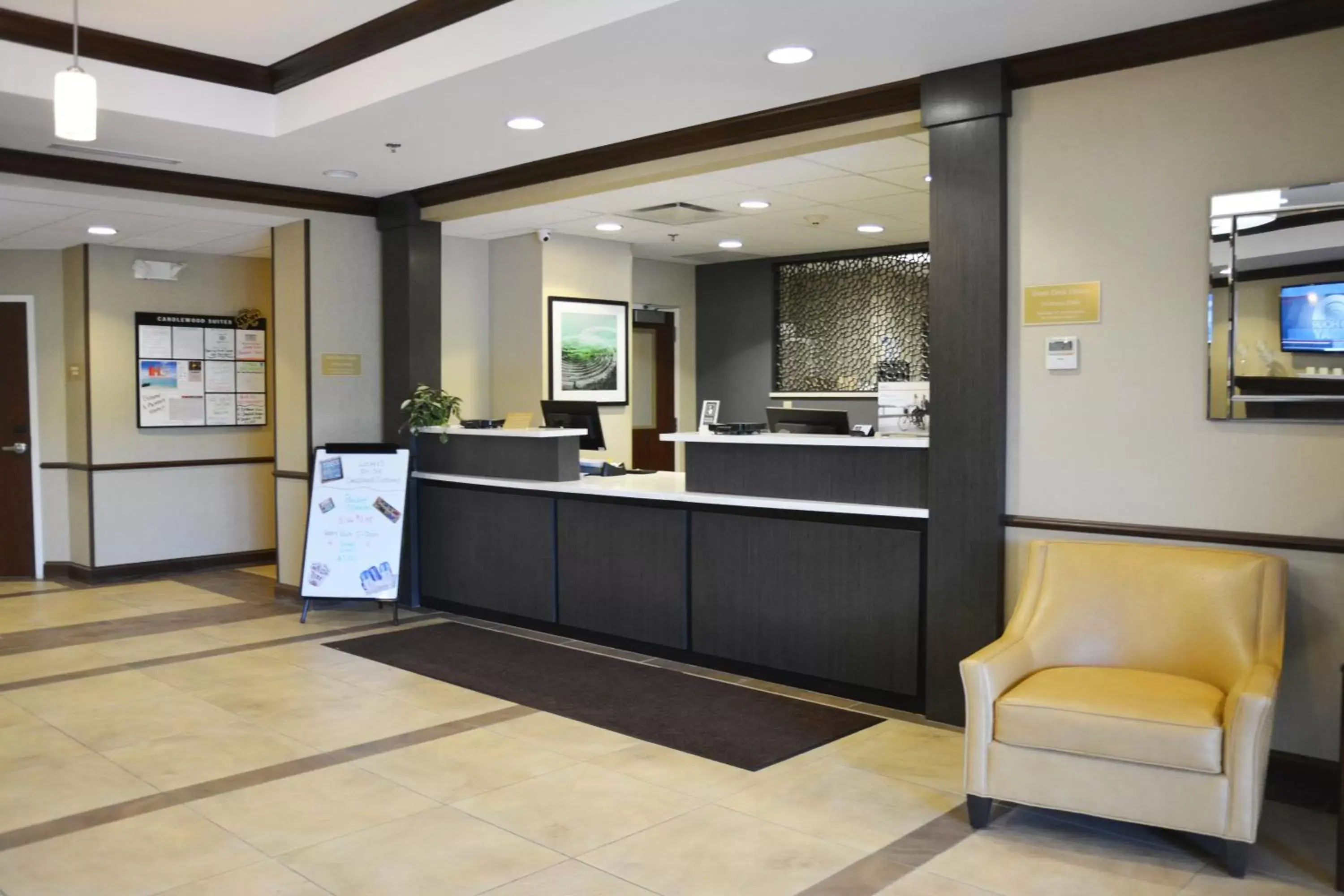 Lobby or reception, Lobby/Reception in Candlewood Suites Youngstown W - I-80 Niles Area, an IHG Hotel