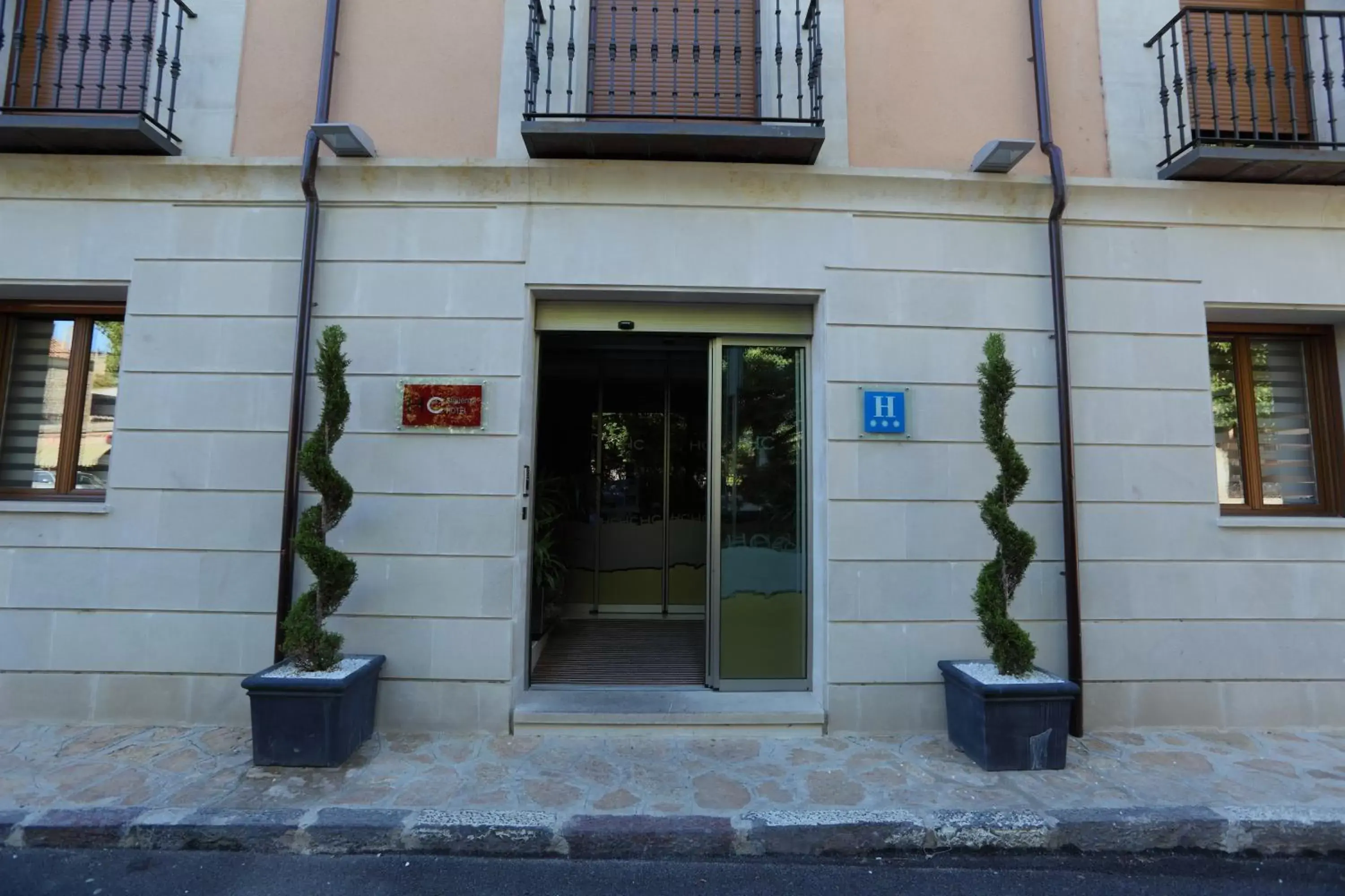 Facade/entrance in Hotel HC Sigüenza