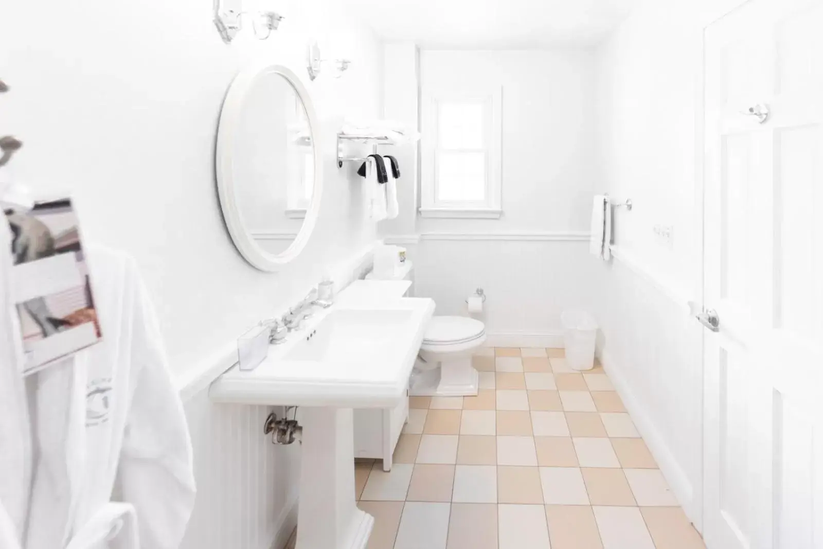 Bathroom in Canalside Inn