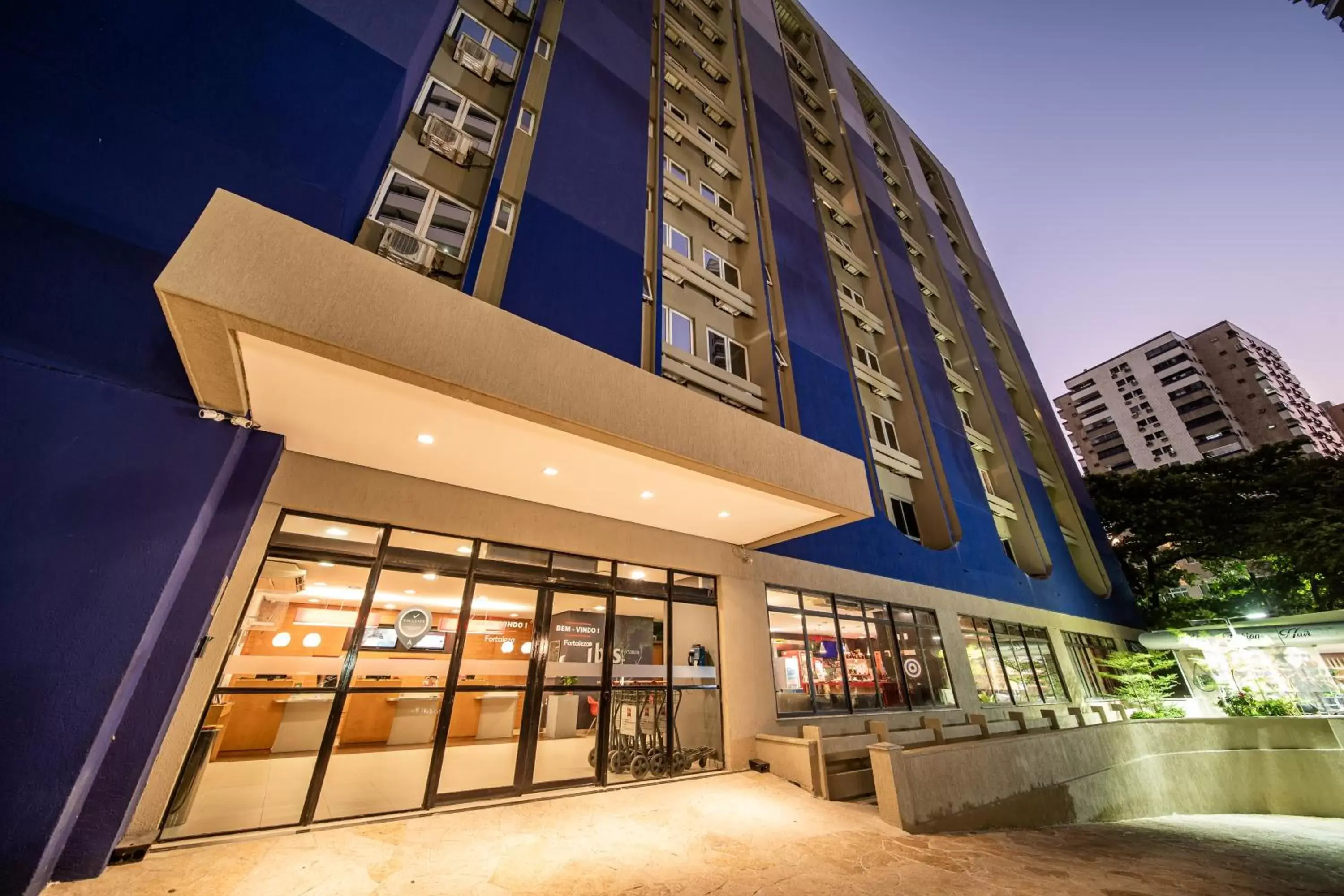 Facade/entrance, Property Building in ibis Fortaleza Praia de Iracema