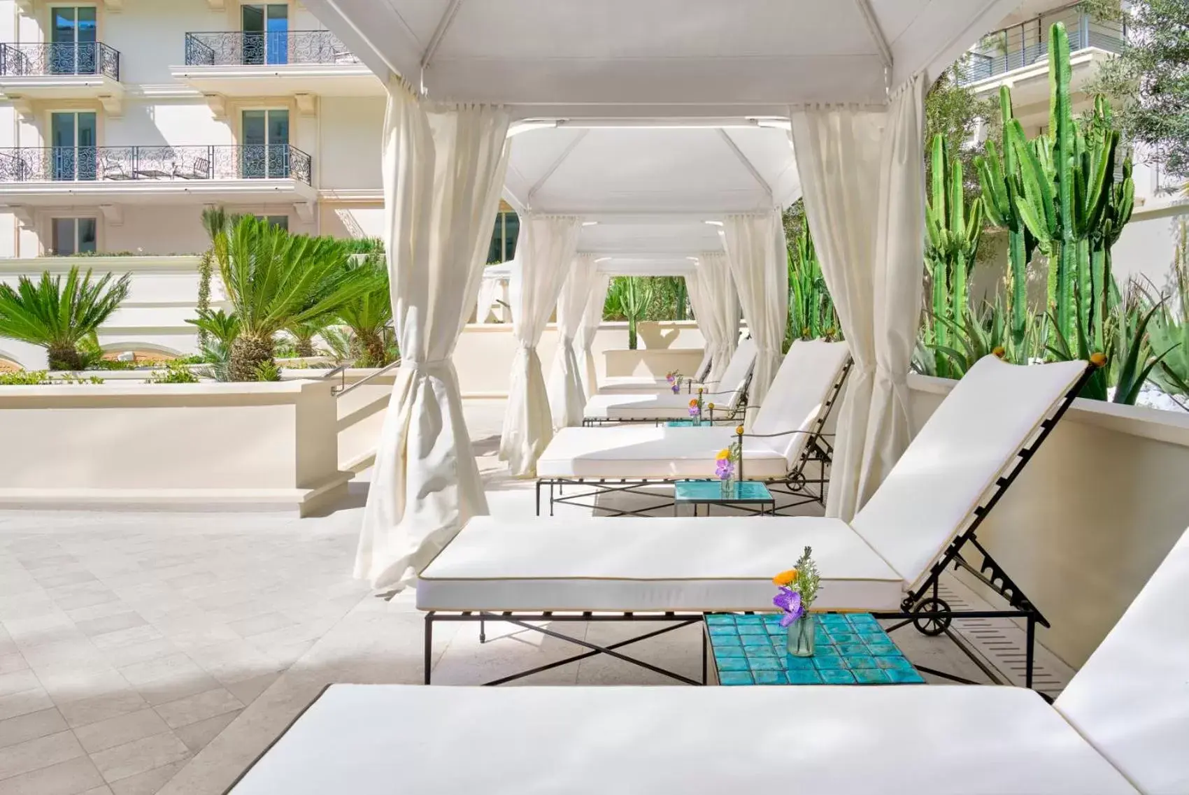 Swimming pool in Carlton Cannes, a Regent Hotel