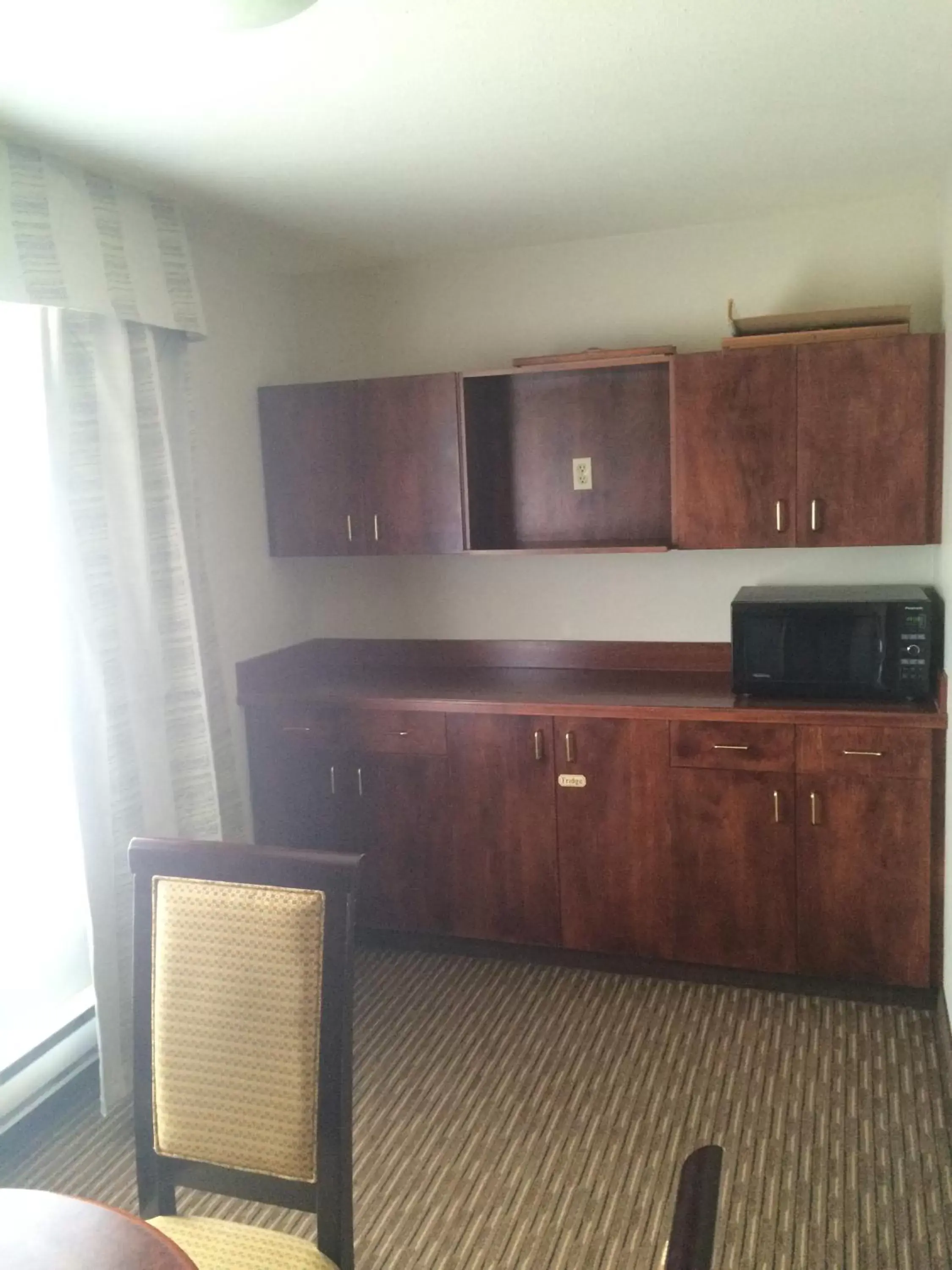 Other, Kitchen/Kitchenette in Foxwood Inn and Suites