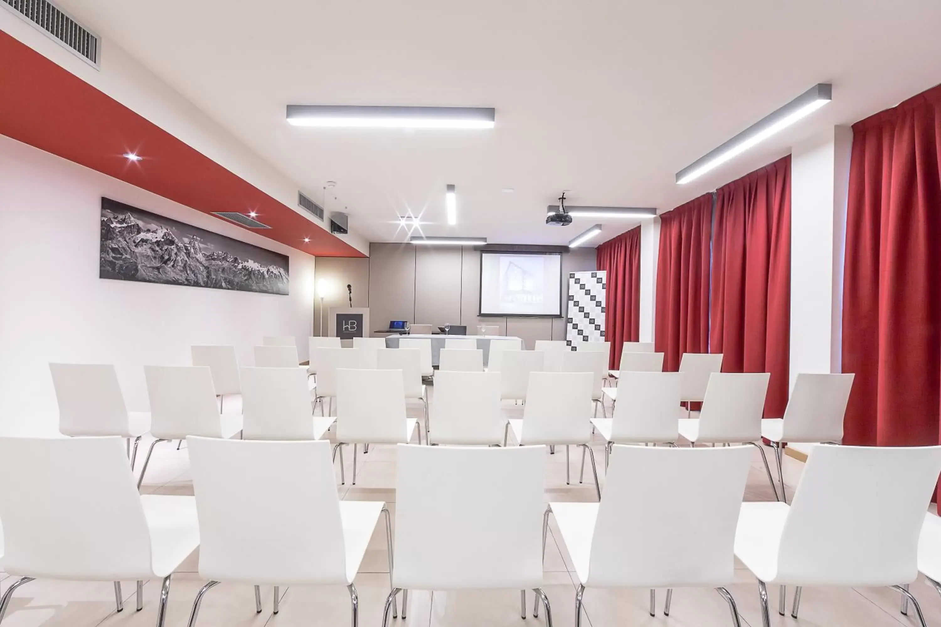 Business facilities, Business Area/Conference Room in HB Aosta Hotel & Balcony SPA