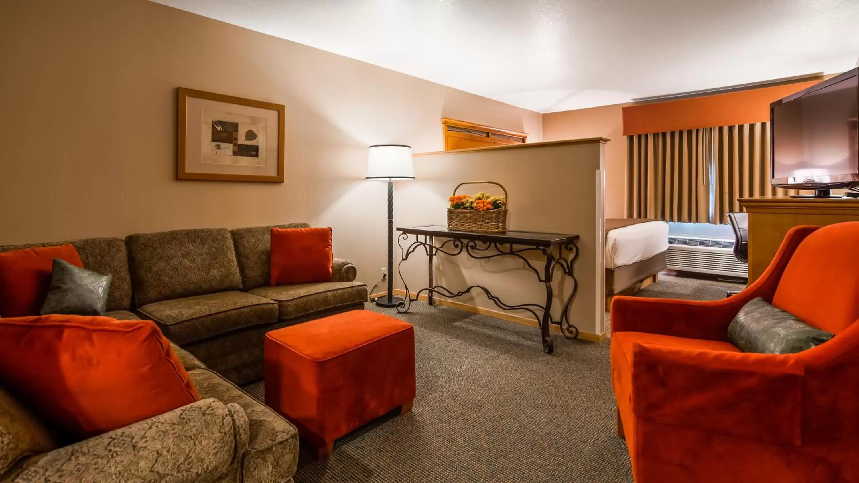 Living room, Seating Area in Best Western Prineville Inn