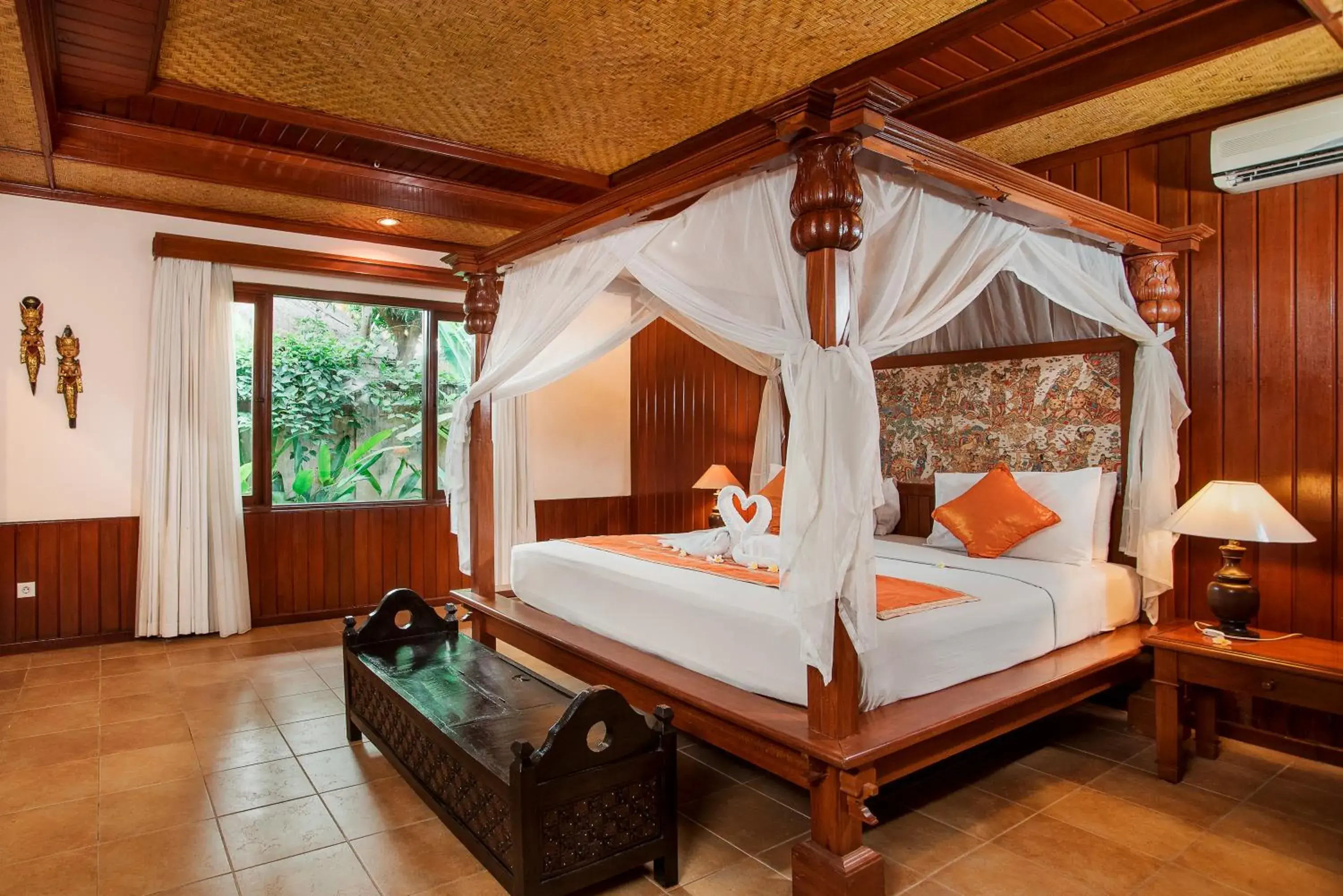 Bedroom, Bed in Sri Phala Resort & Villa