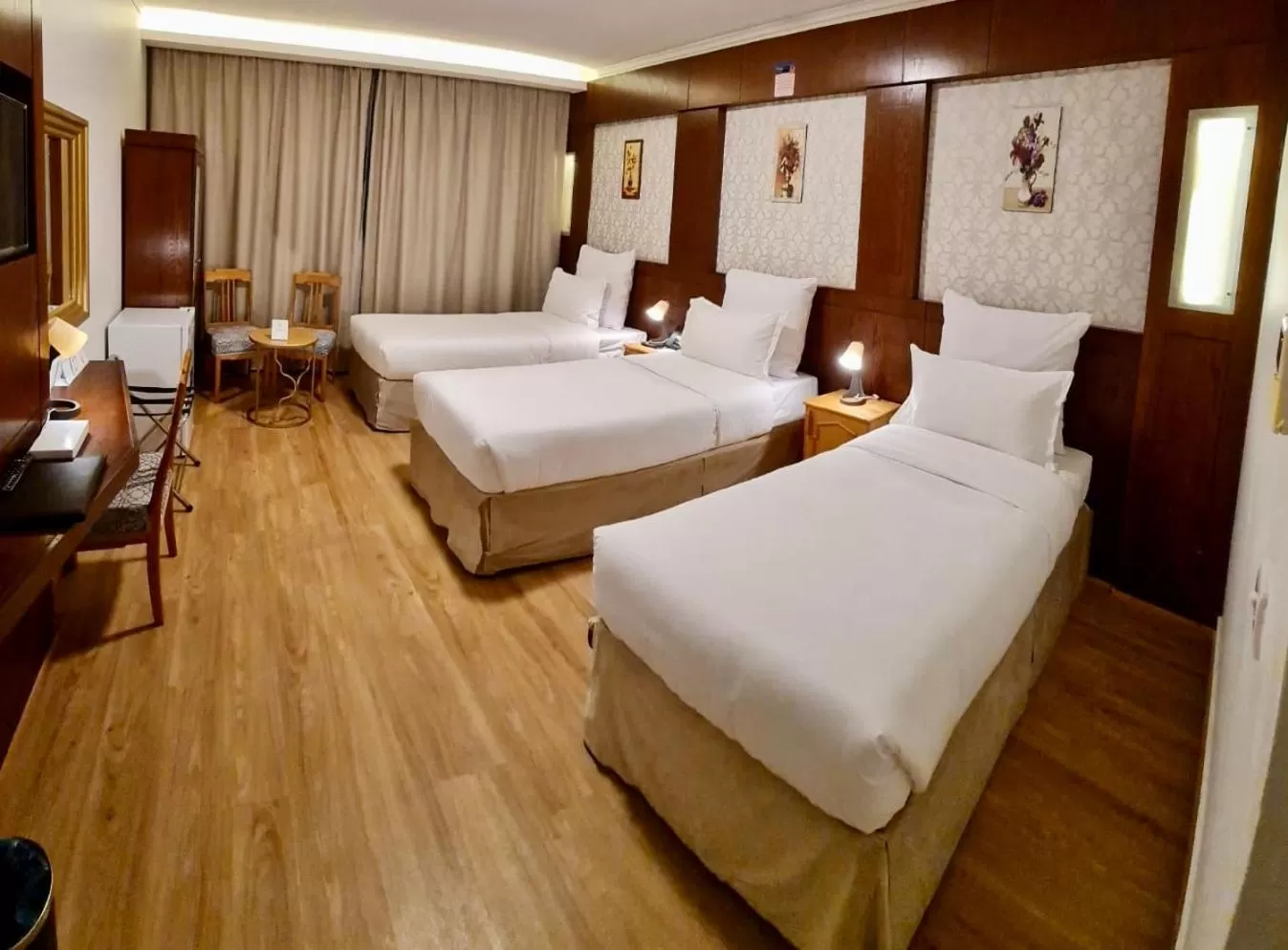 Bed in Jiwar Al Madina Hotel