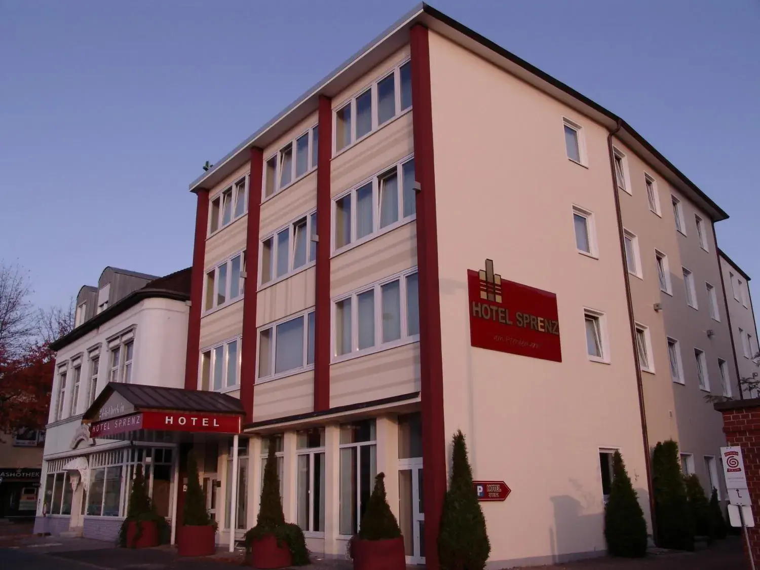 Facade/entrance, Property Building in Hotel Sprenz