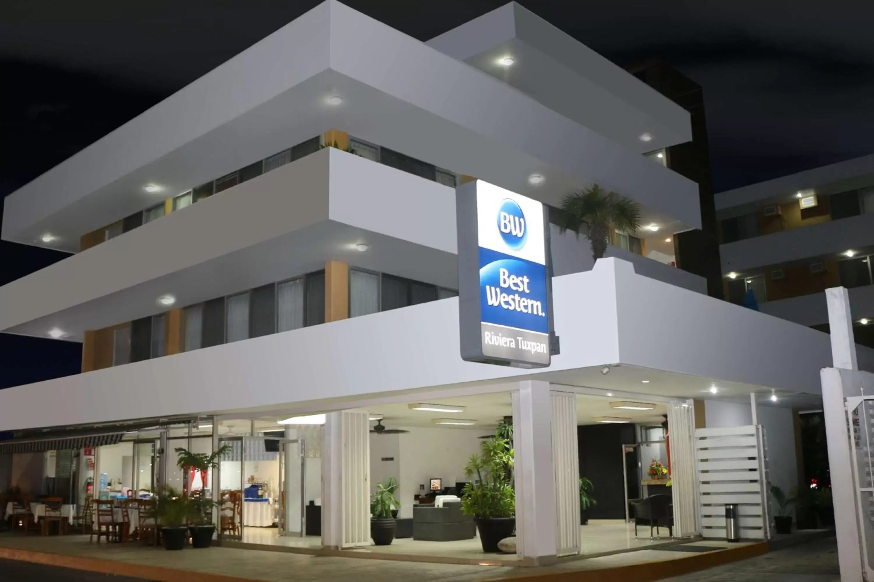 Property Building in Best Western Riviera Tuxpan