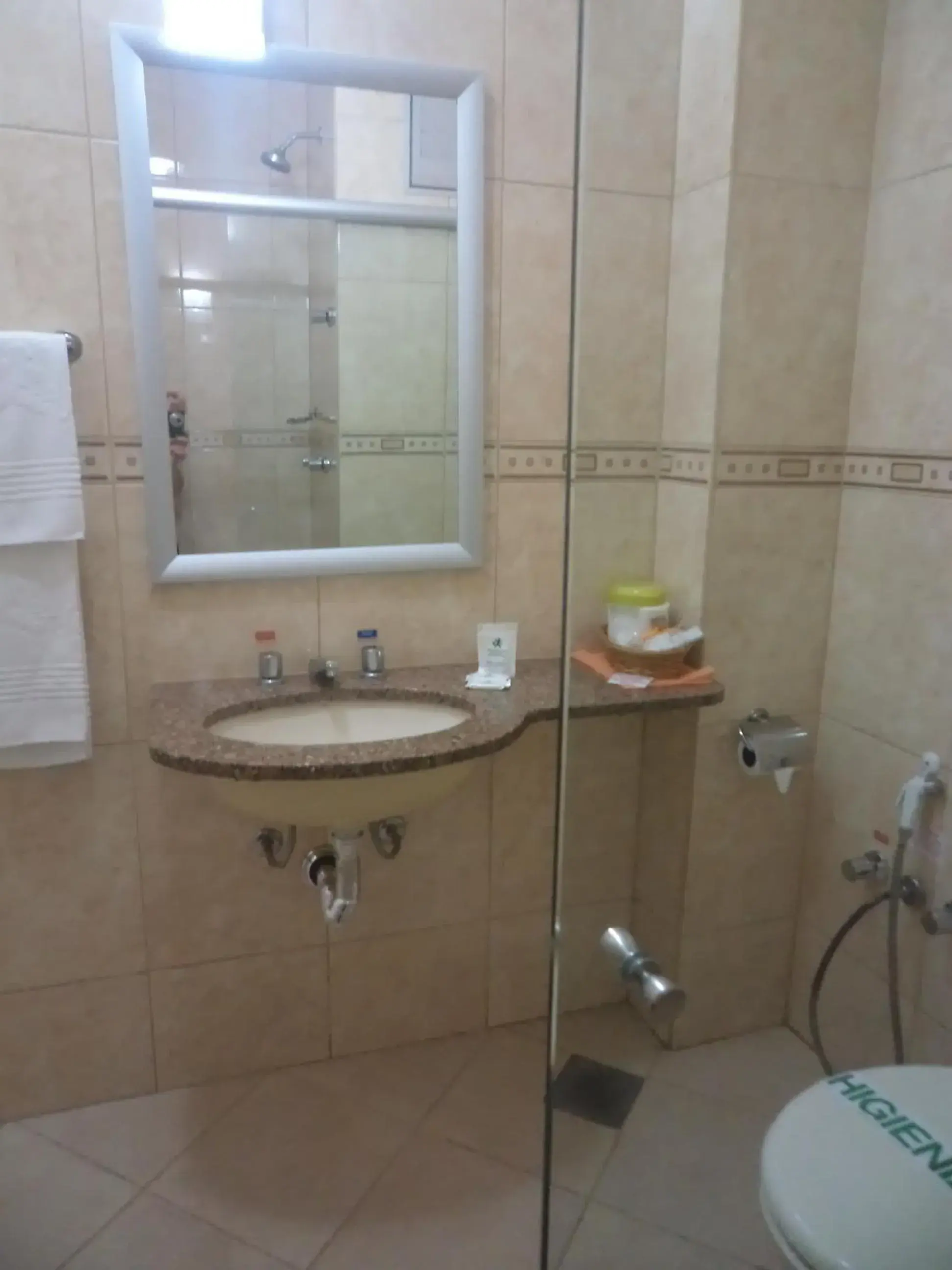 Bathroom in Hotel Jaragua