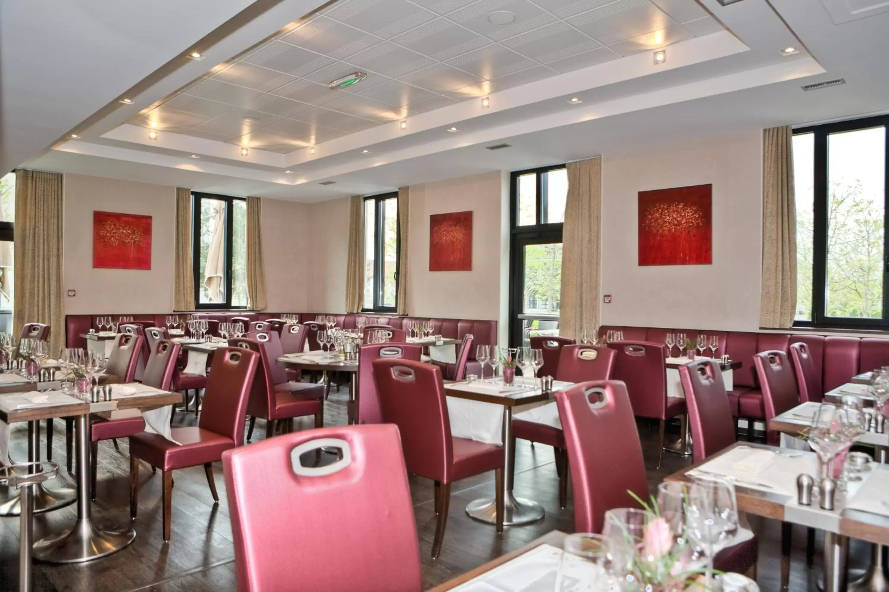 Restaurant/places to eat in Best Western Plus Hotel des Francs Restaurant/places to eat in Best Western Plus Hotel des Francs