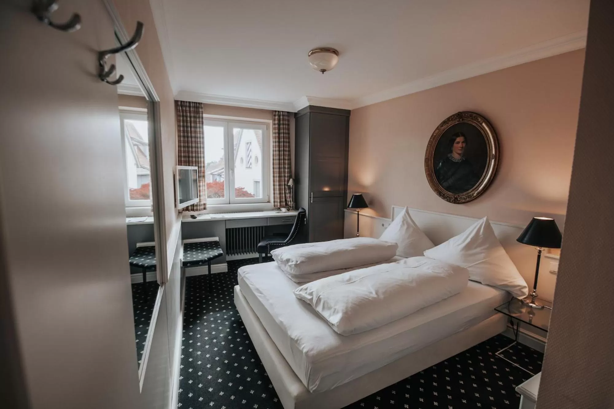 Bedroom, Bed in Boutique Hotel am Rathaus - Reblaus