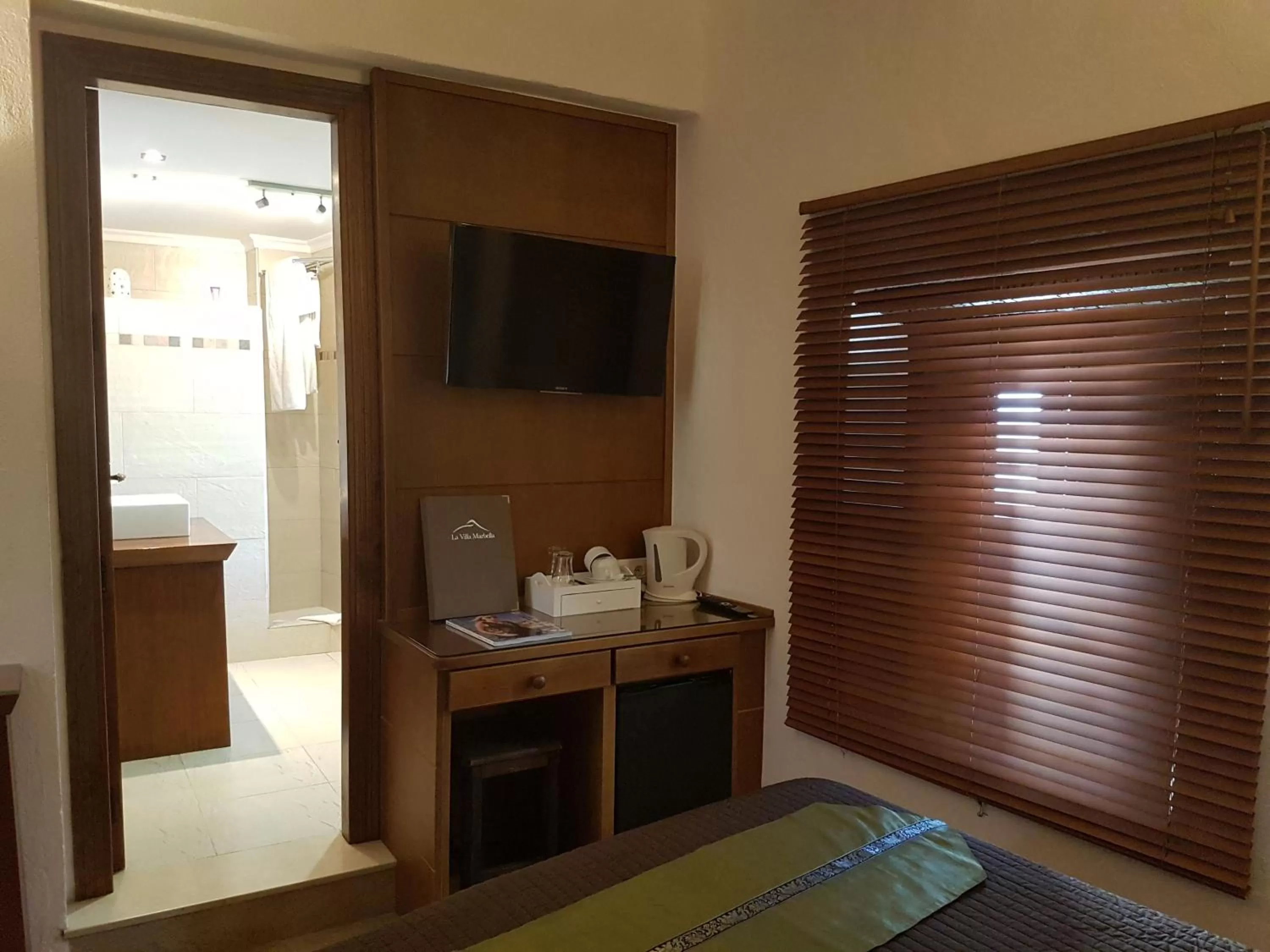 TV/Entertainment Center in La Villa Marbella - Old Town