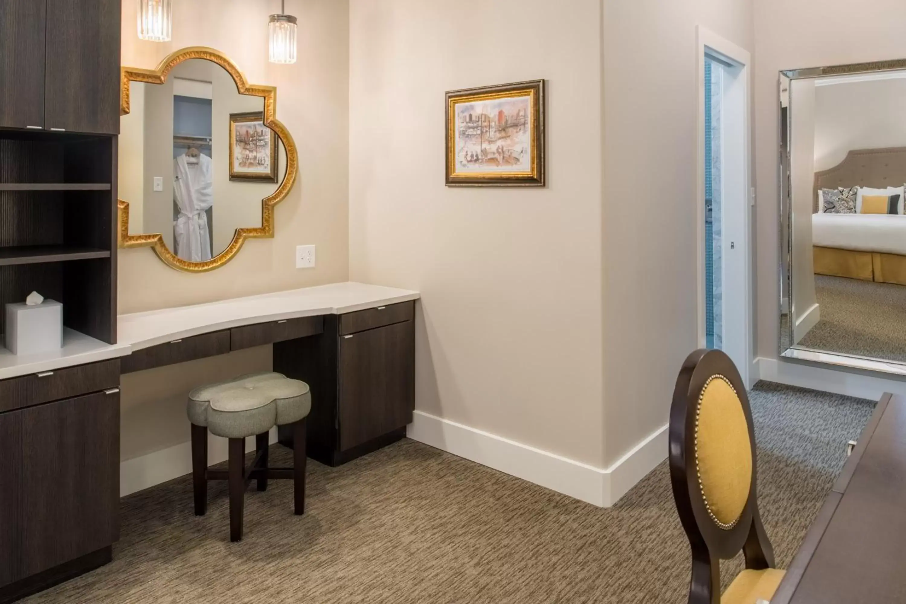 Seating area, Bed in The Mark Spencer Hotel Seating area, Bed in The Mark Spencer Hotel