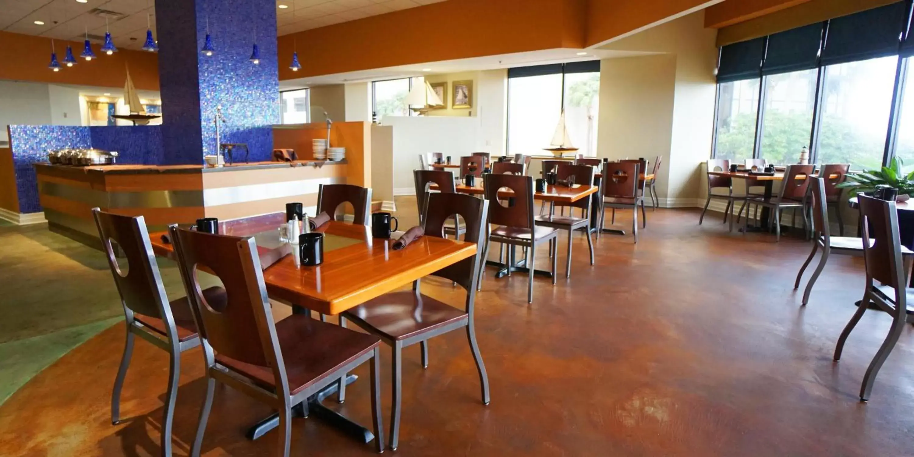 Restaurant/Places to Eat in Holiday Inn Corpus Christi Downtown Marina, an IHG Hotel